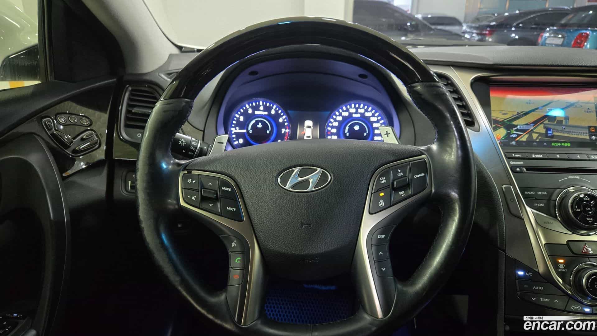 Grandeur Hyundai 2014.5-INNER-010