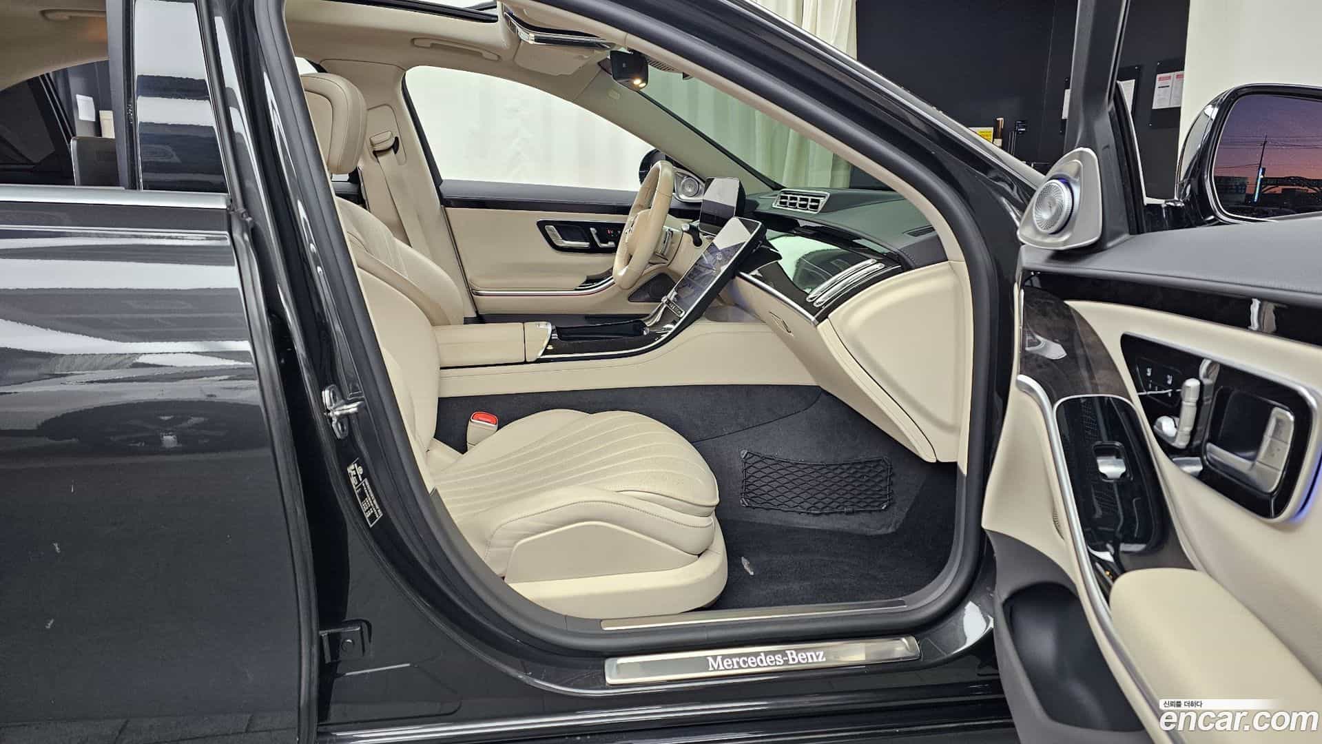 S-Class Mercedes-Benz 2022.5-OPTION-015