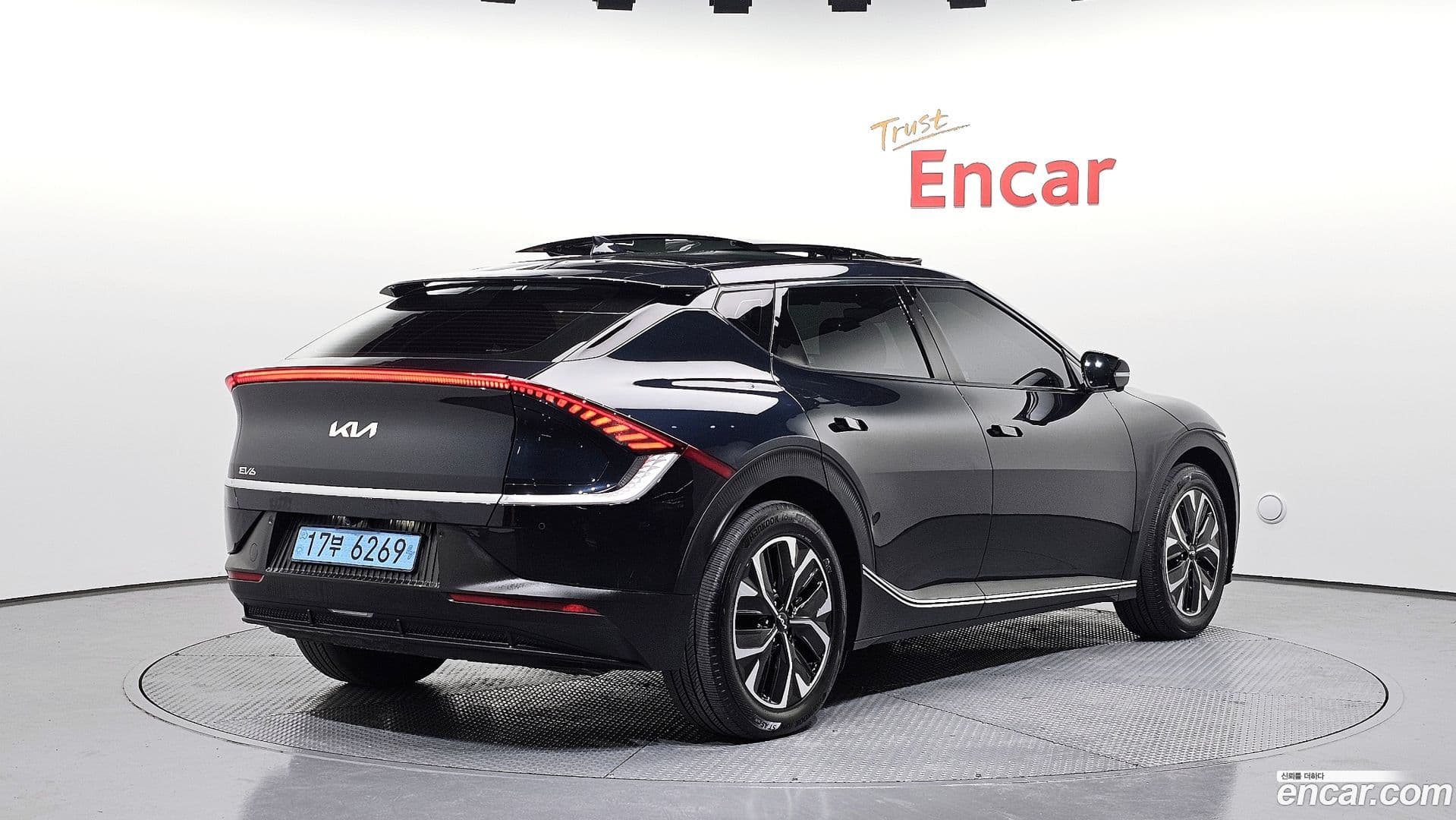 Main__Slider__Photo:EV6 Kia 2022.0-1