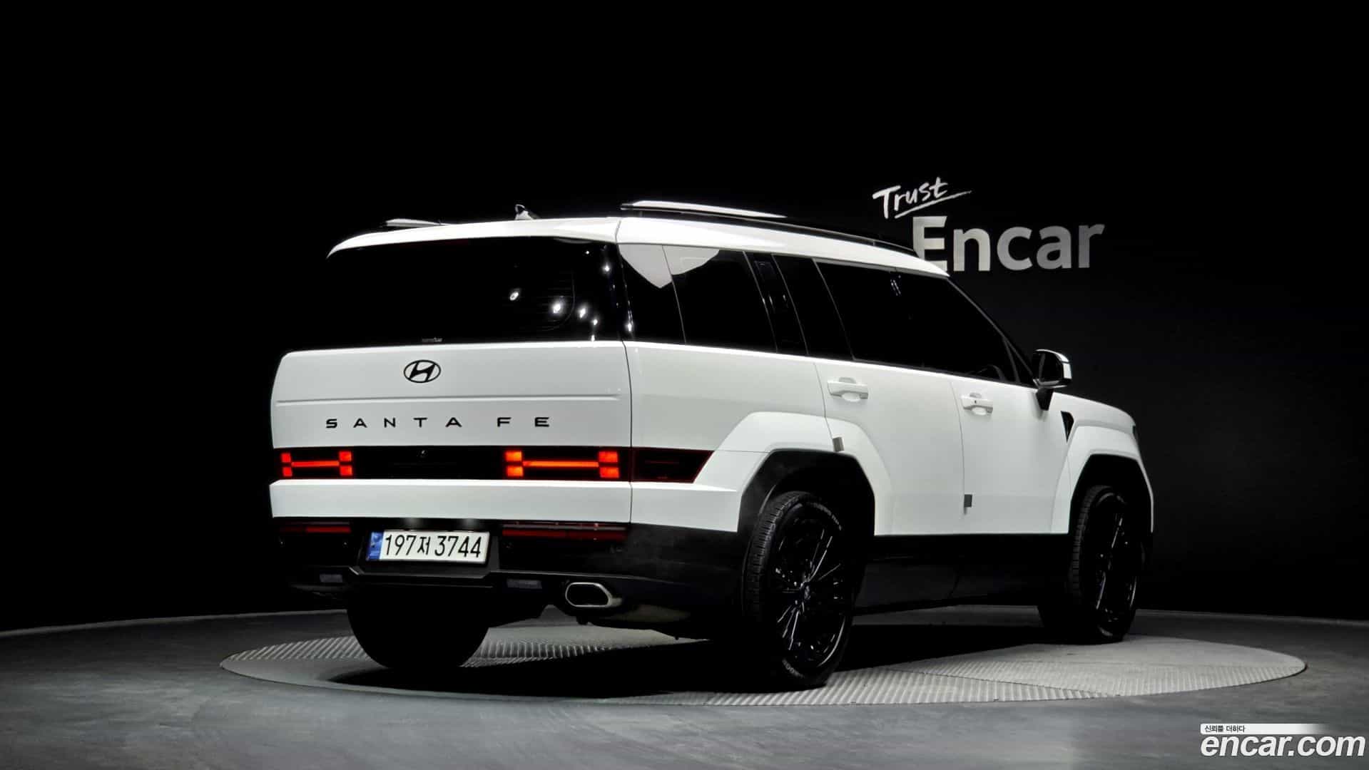 Santafe Hyundai 2024.6-OUTER-002