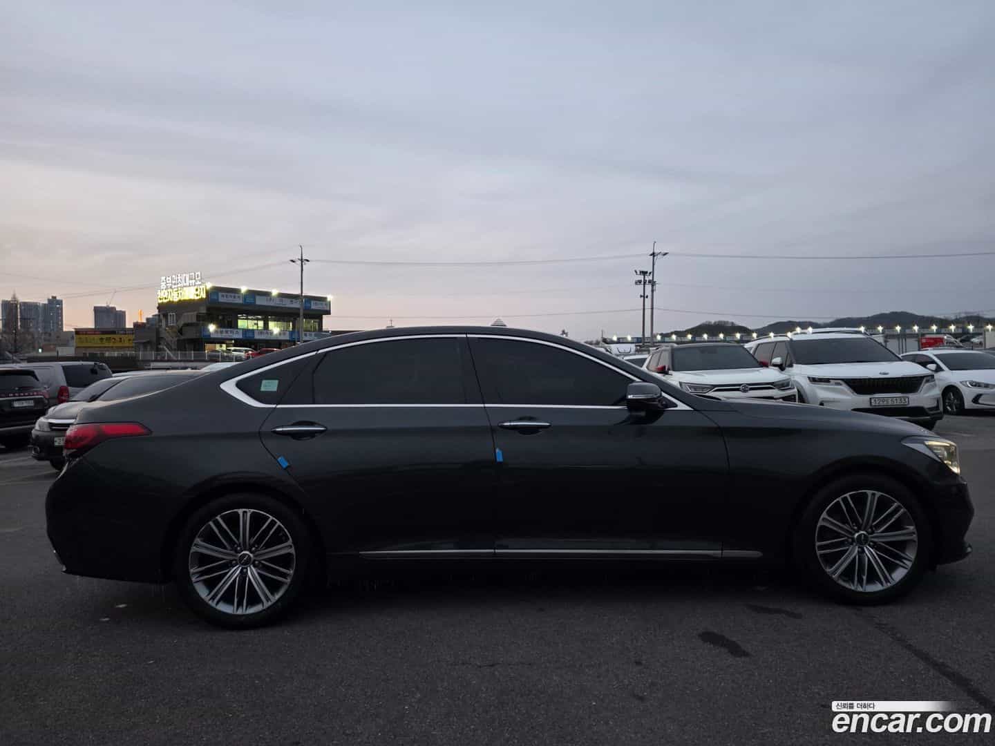 G80 Genesis 2019.11-INNER-007