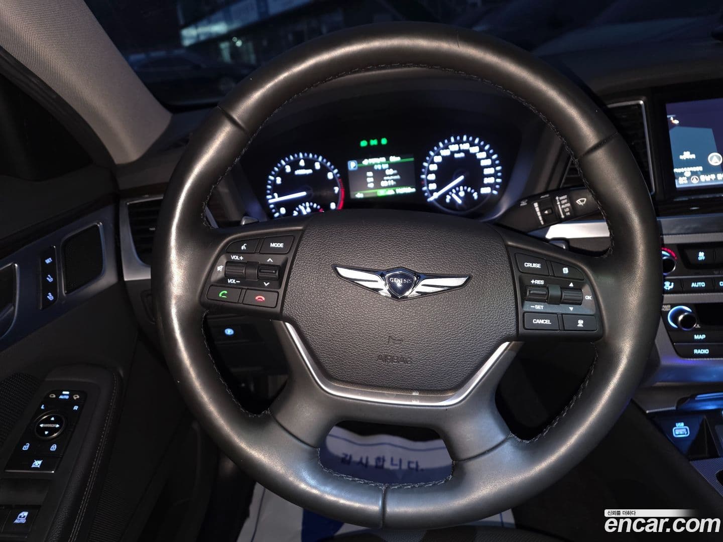 Main__Slider__Photo:G80 Genesis 2019.11-12