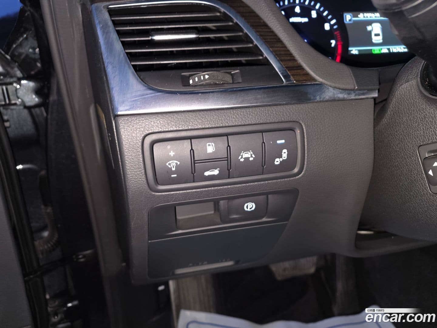 Main__Slider__Photo:G80 Genesis 2019.11-16