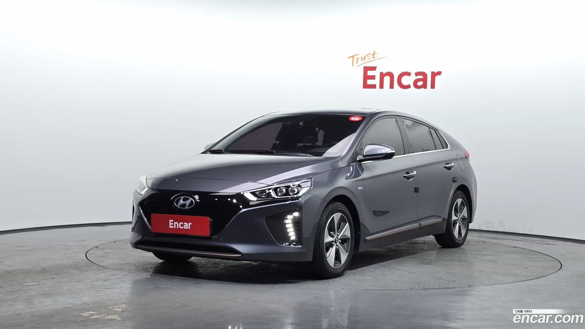 Ioniq Hyundai 2018.4-OUTER-001