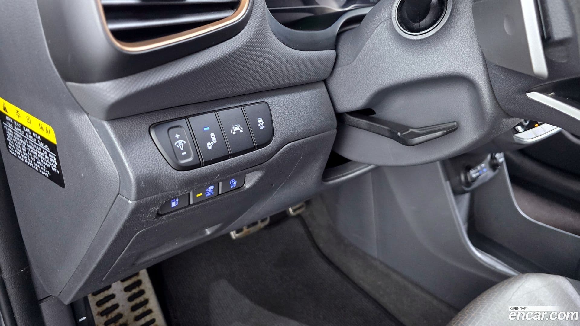 Main__Slider__Photo:Ioniq Hyundai 2018.4-16