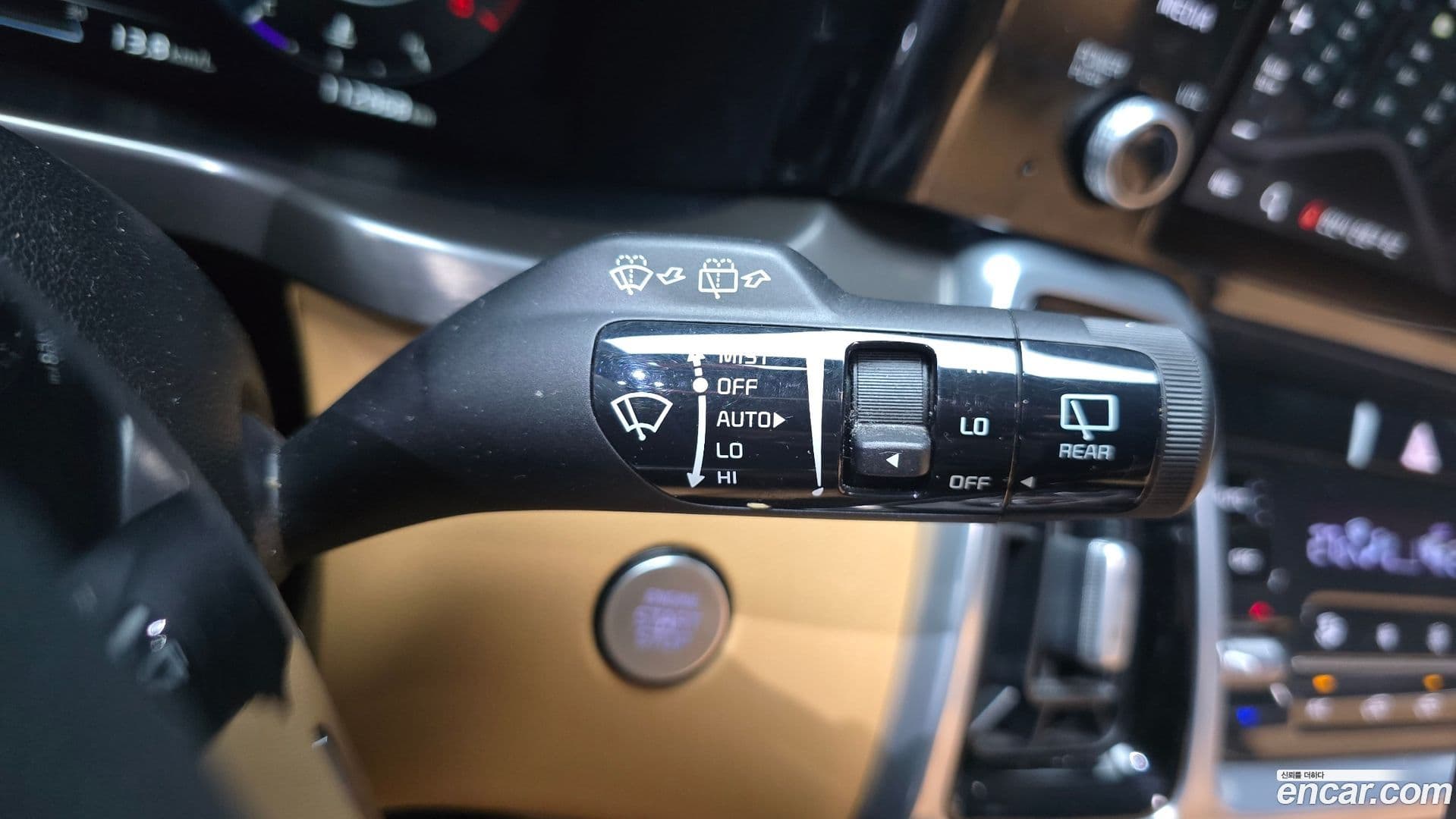 Main__Slider__Photo:Sorento Kia 2020.8-15