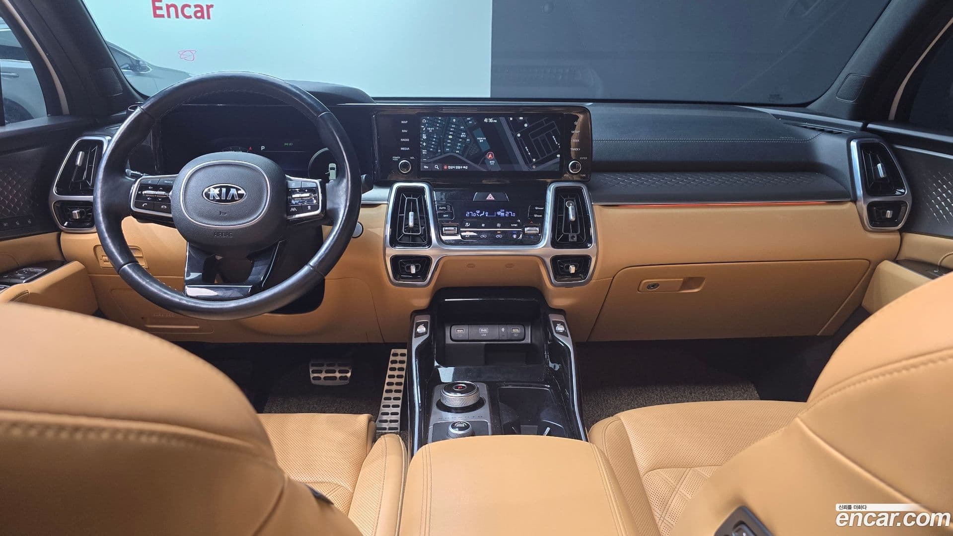 Main__Slider__Photo:Sorento Kia 2020.8-18