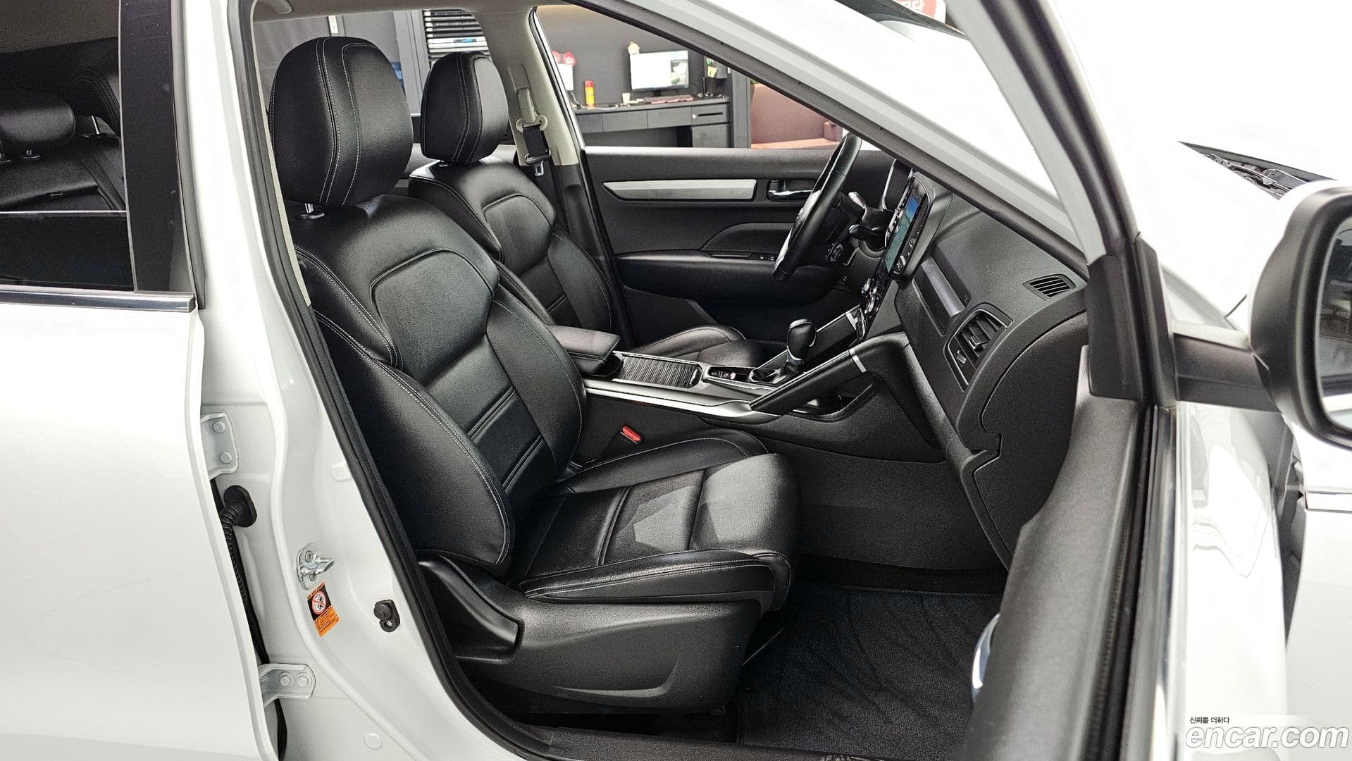 Main__Slider__Photo:QM6 Renault-KoreaSamsung 2022.6-9