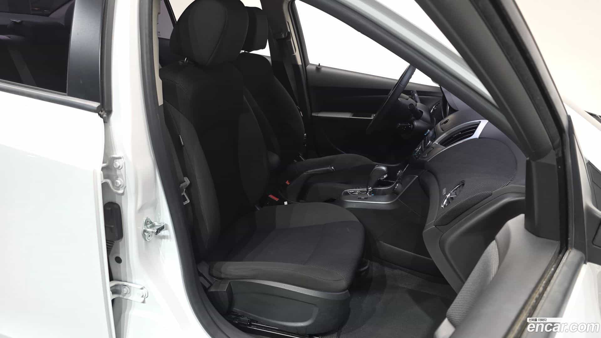 Cruze ChevroletGMDaewoo 2016.3-INNER-010