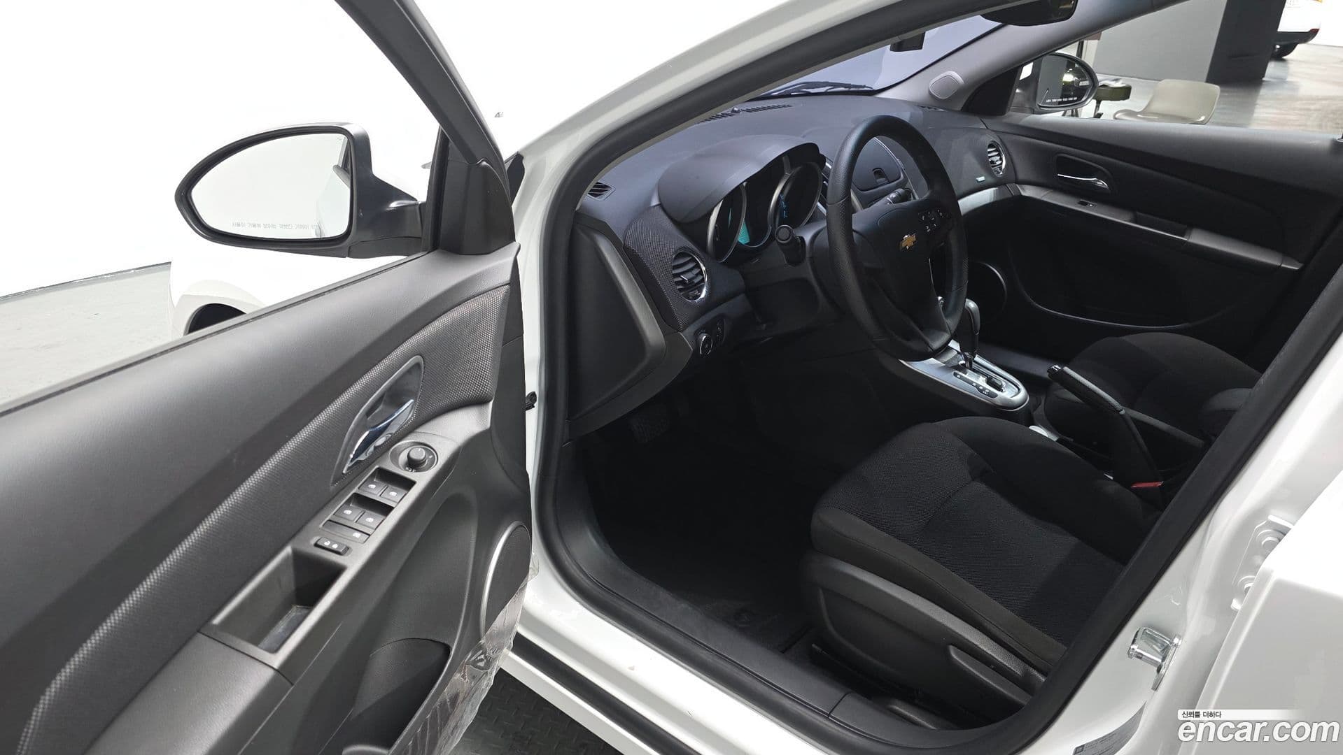 Main__Slider__Photo:Cruze ChevroletGMDaewoo 2016.3-10