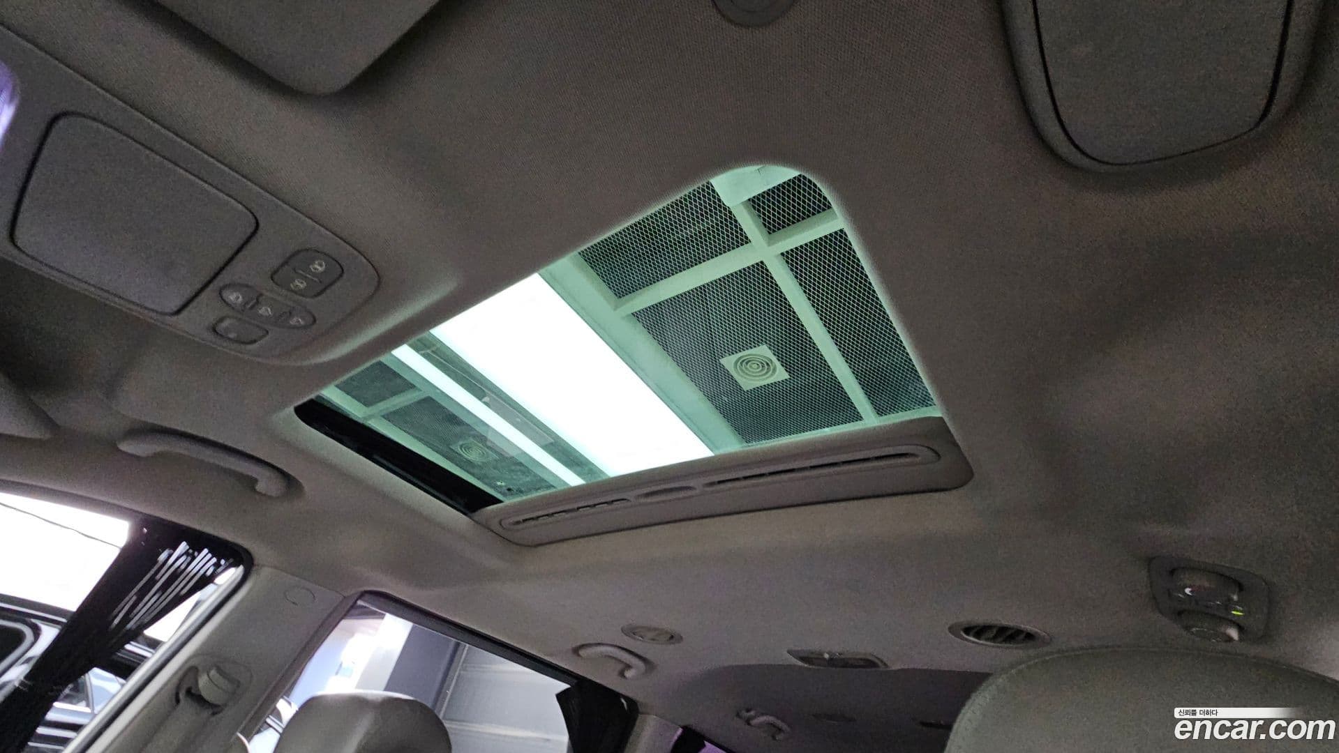 Main__Slider__Photo:Canival Kia 2011.6-16