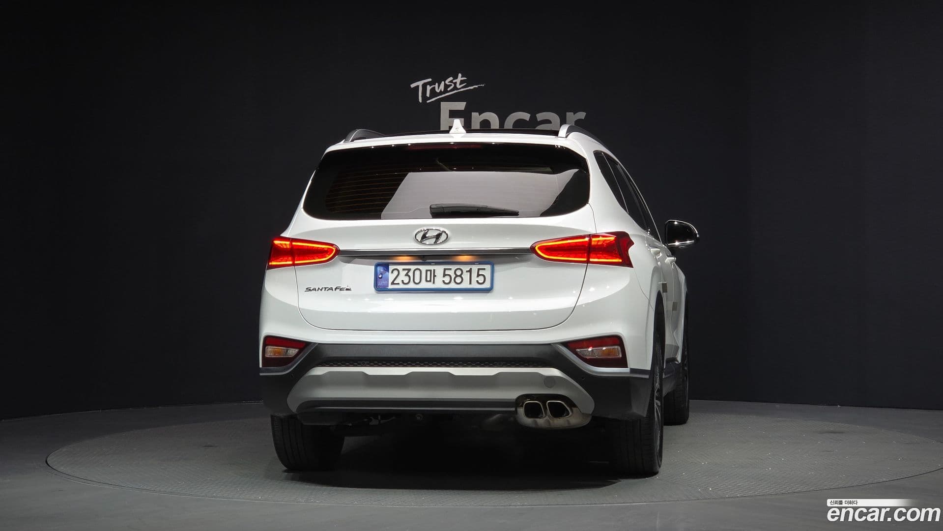 Main__Slider__Photo:Santafe Hyundai 2019.10-3