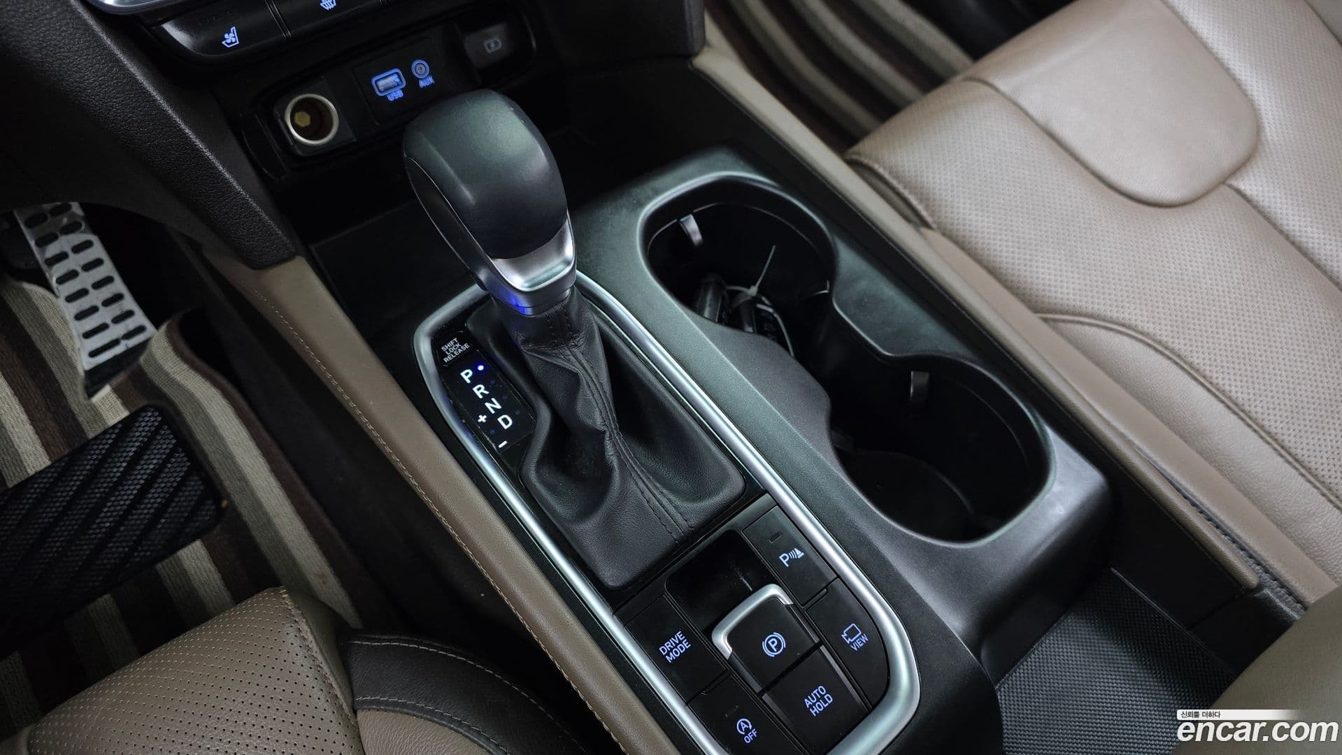 Main__Slider__Photo:Santafe Hyundai 2019.10-8