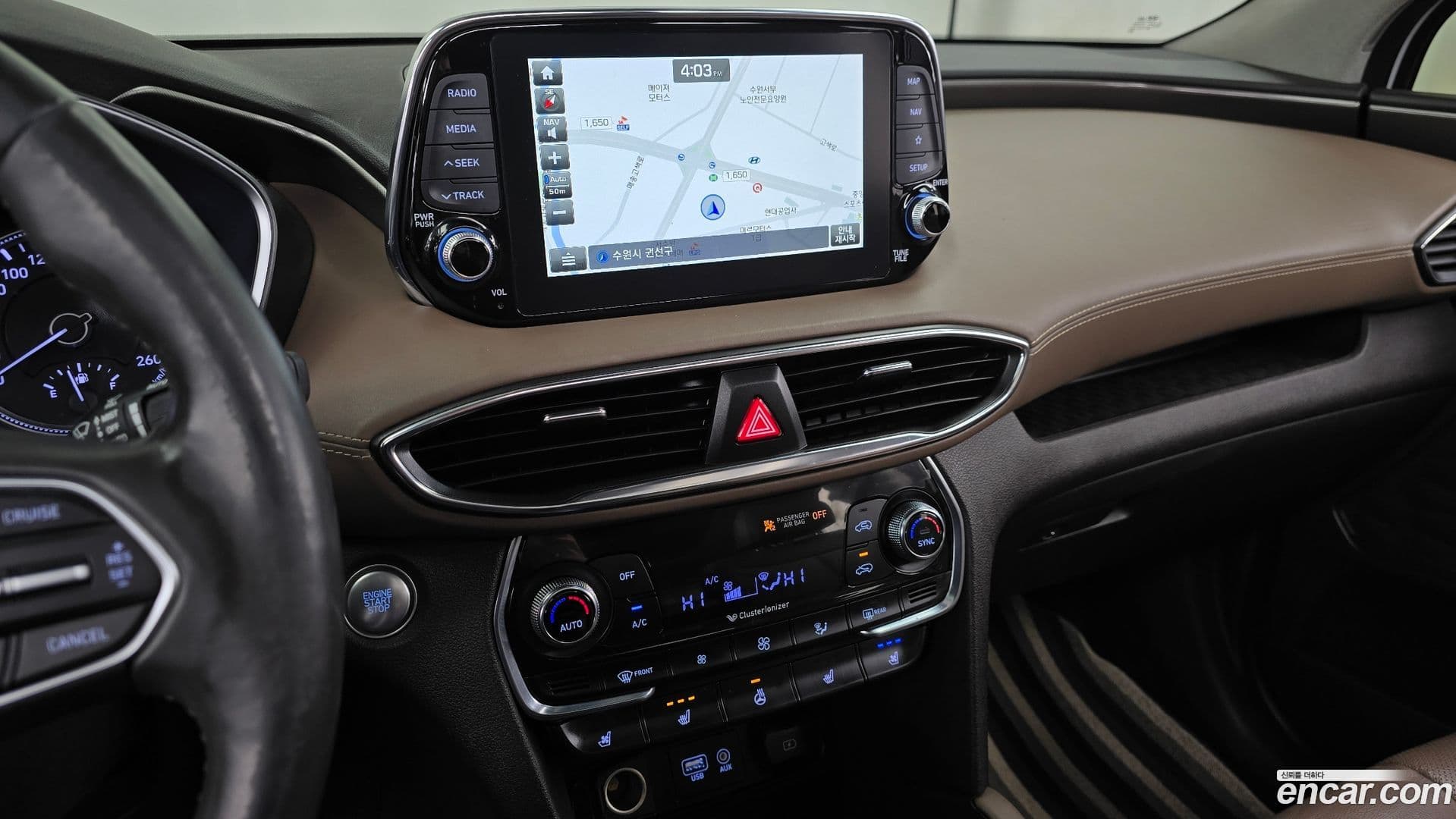 Main__Slider__Photo:Santafe Hyundai 2019.10-13