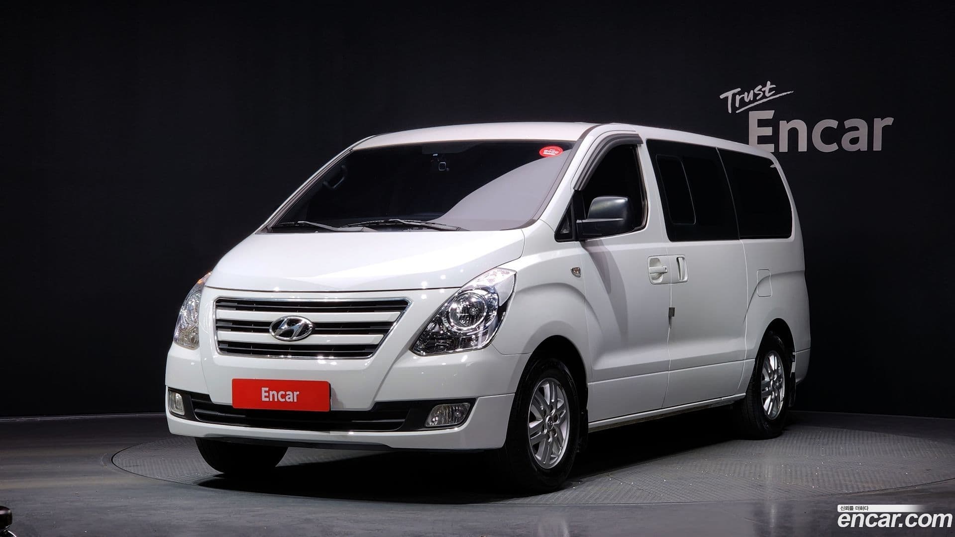 Main__Slider__Photo:Starex Hyundai 2016.0-0