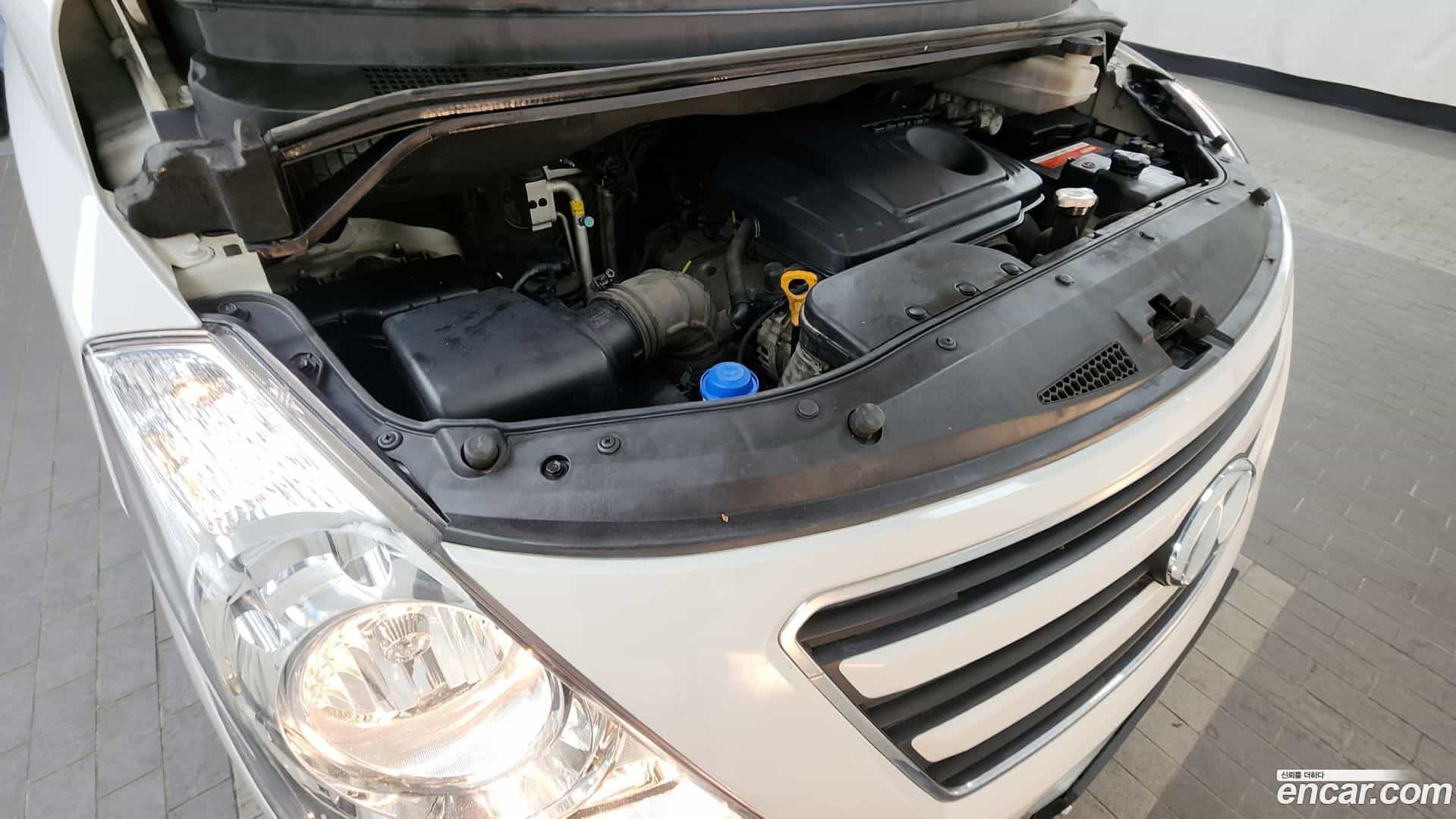 Starex Hyundai 2016.0-INNER-006