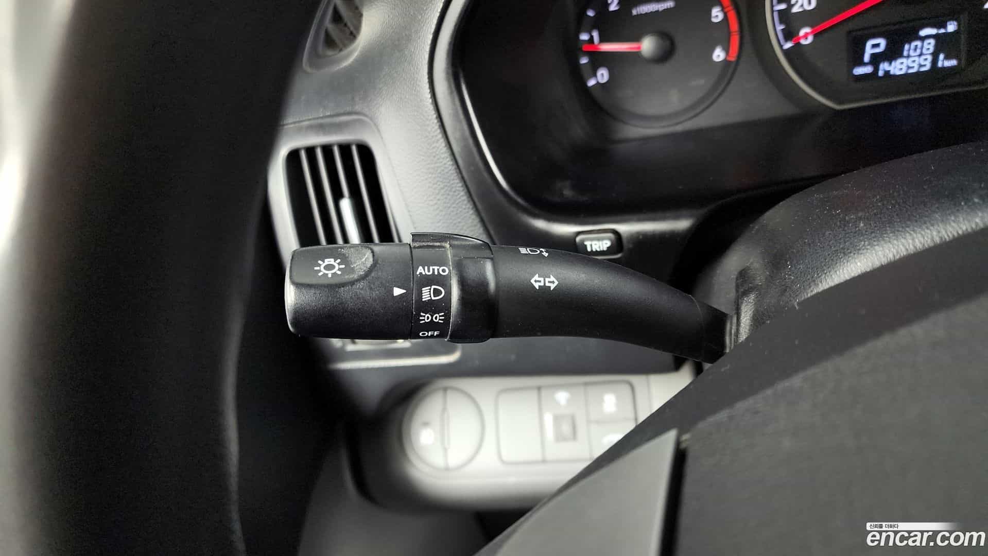 Starex Hyundai 2016.0-OPTION-023