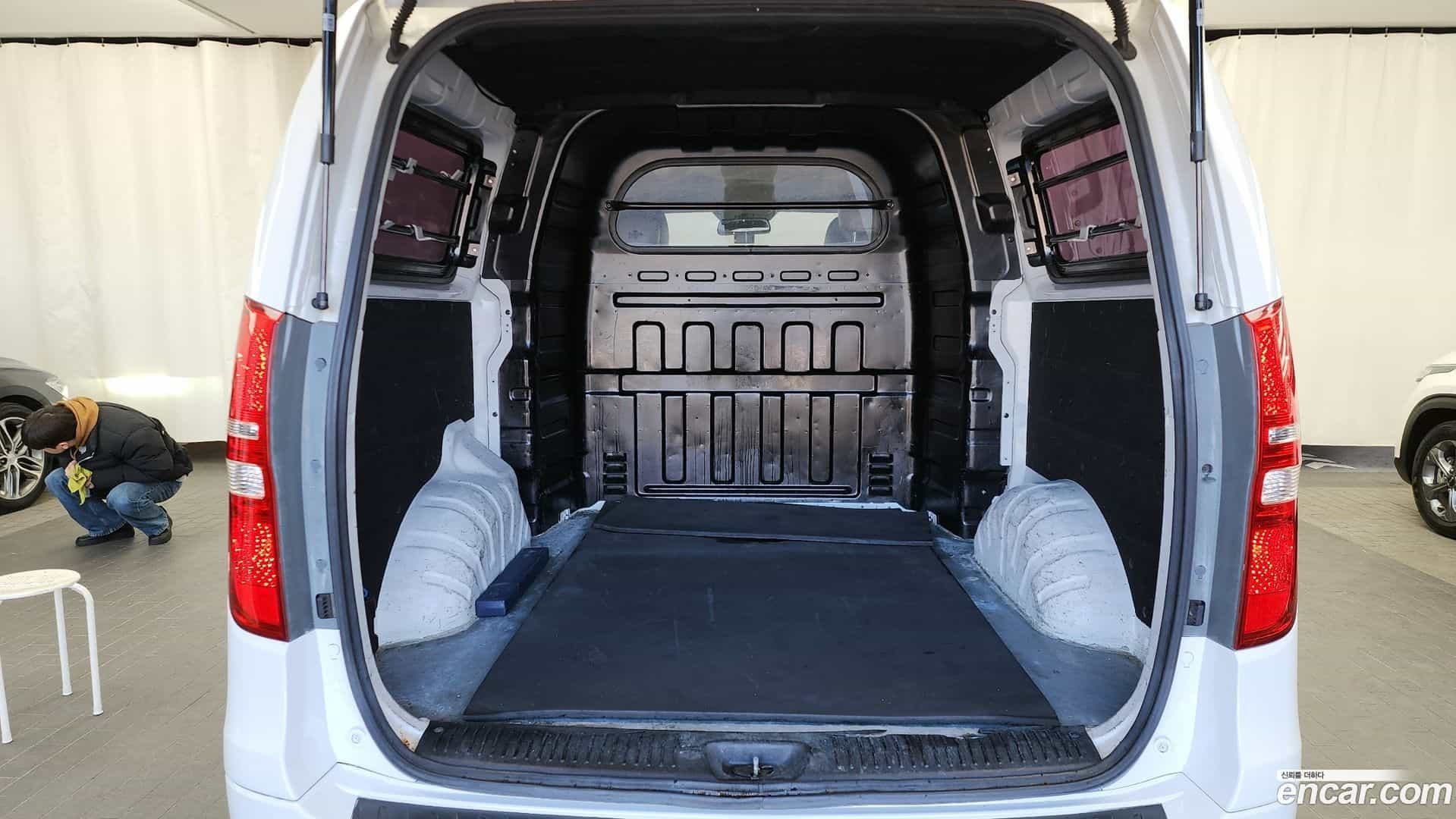 Starex Hyundai 2016.0-OPTION-024