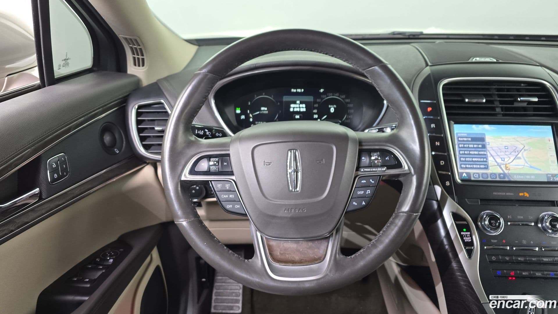 Main__Slider__Photo:Nautilus Lincoln 2020.1-12