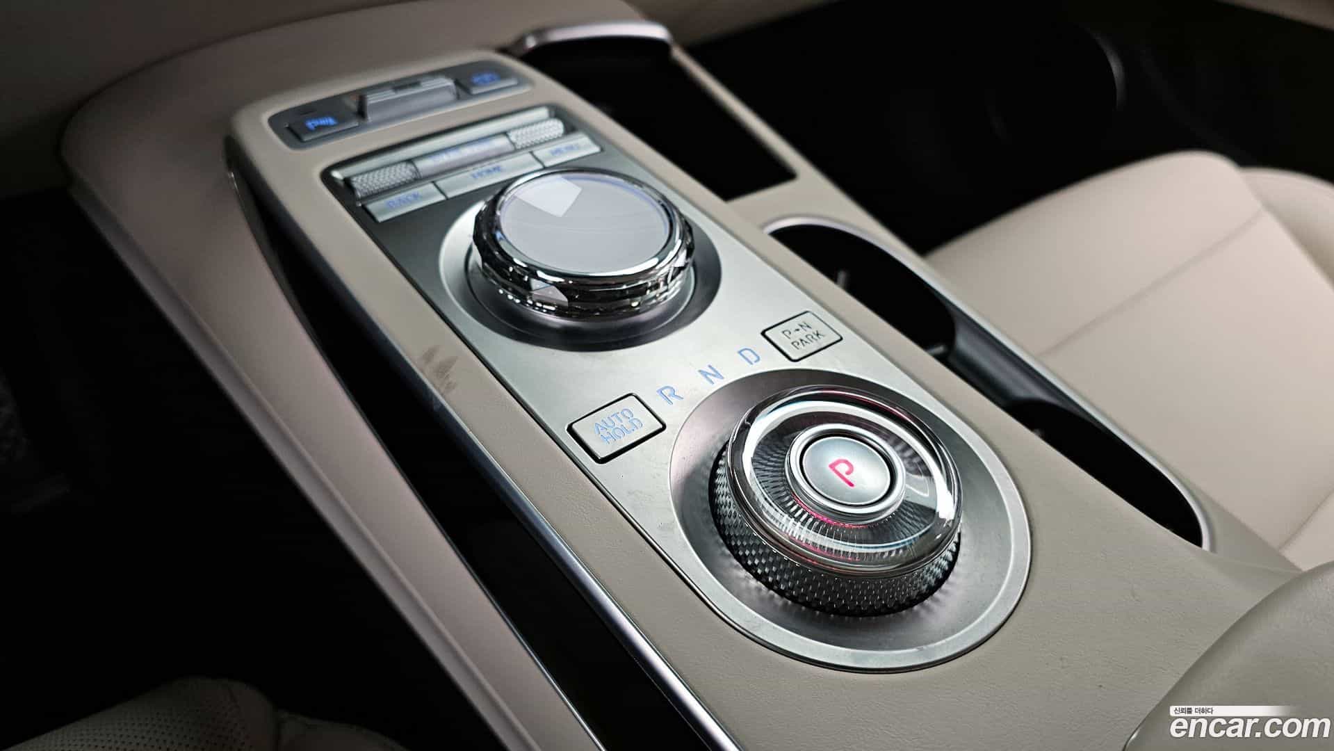 GV70 Genesis 2022.0-INNER-009