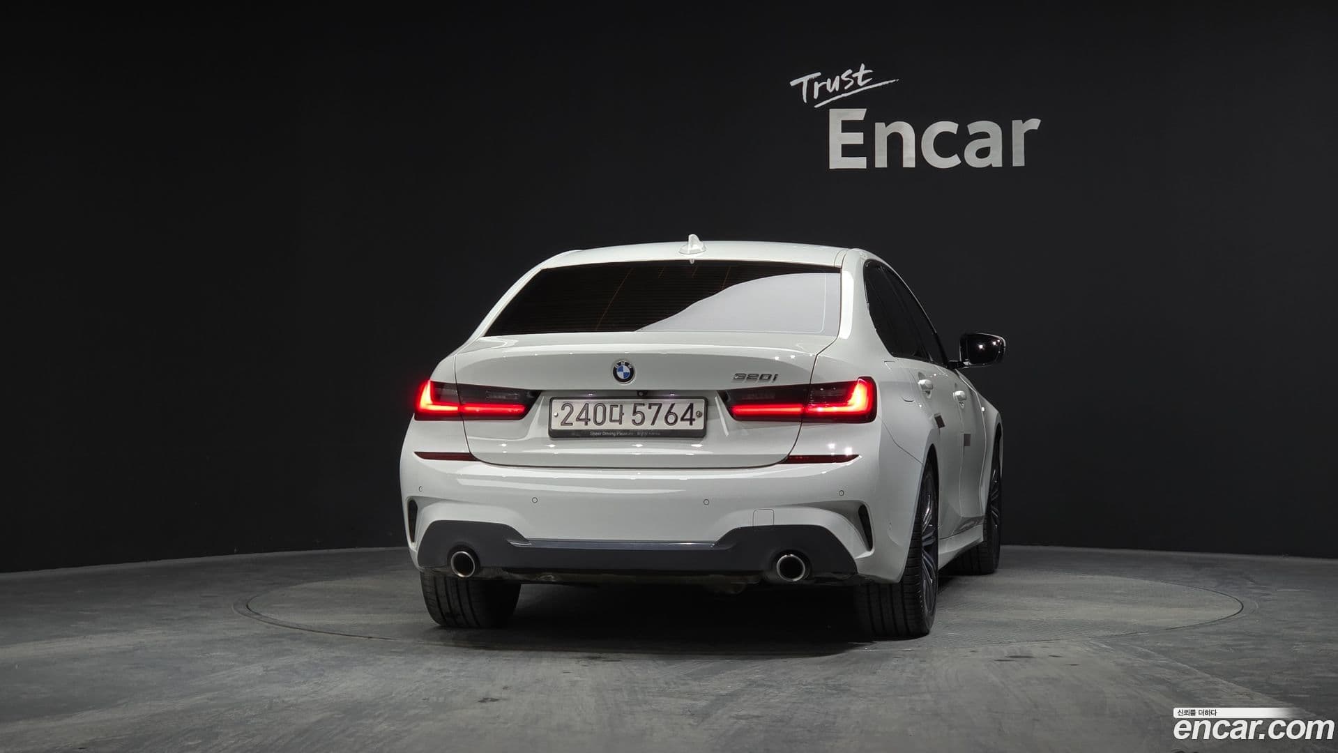 Main__Slider__Photo:3-Series BMW 2020.8-3