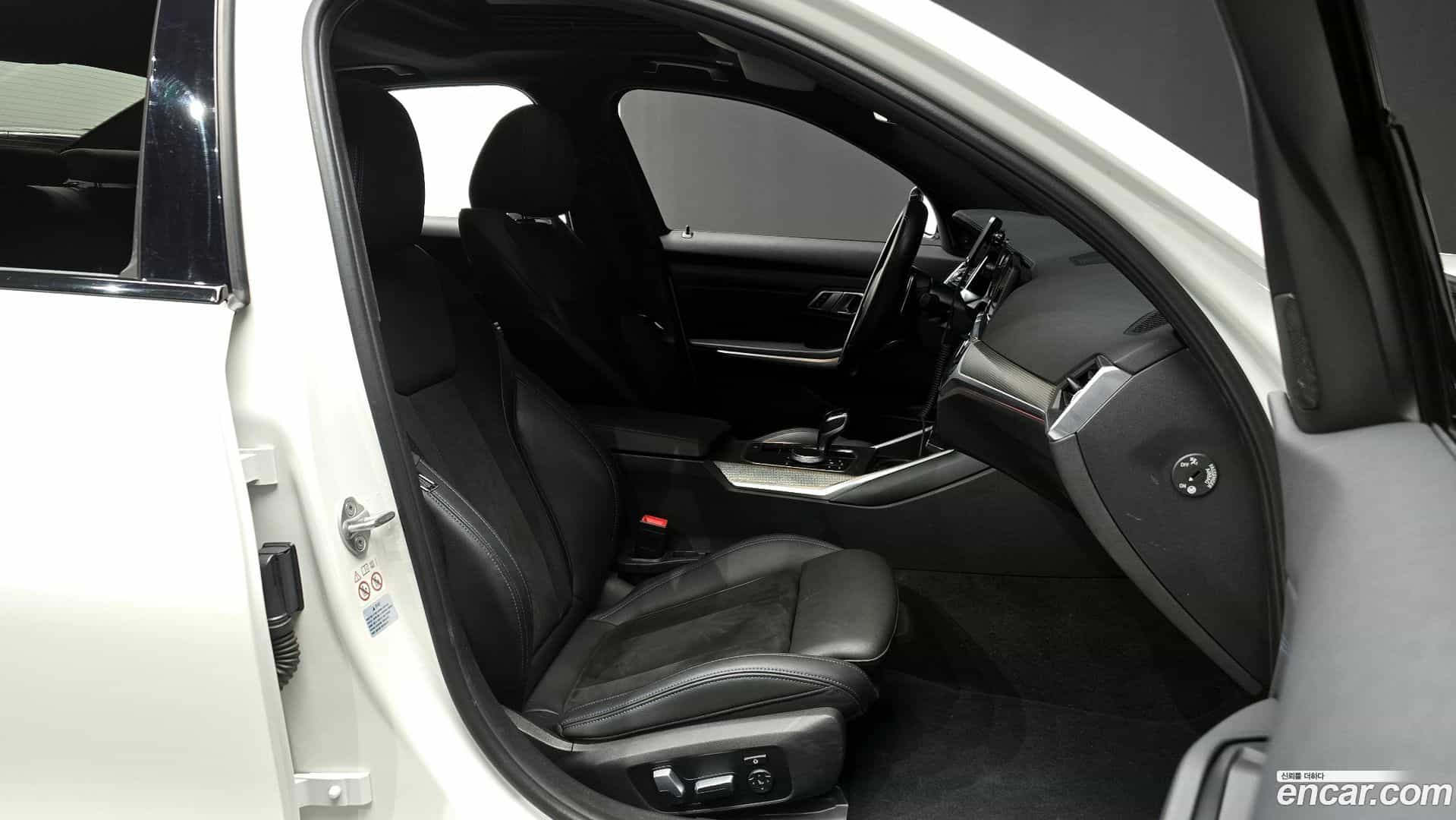 3-Series BMW 2020.8-INNER-010