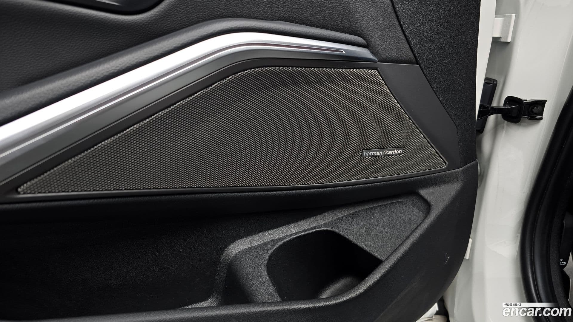 Main__Slider__Photo:3-Series BMW 2020.8-19