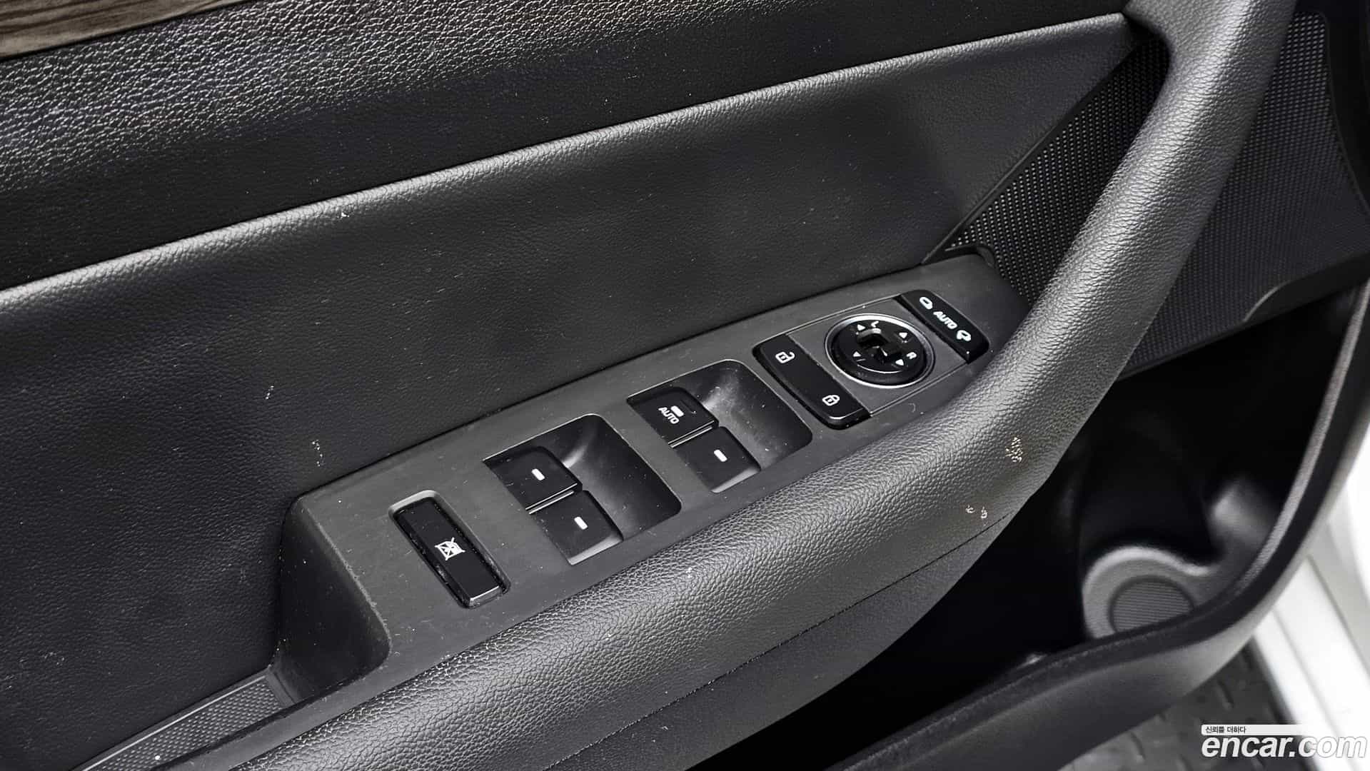 Sonata Hyundai 2015.4-OPTION-022