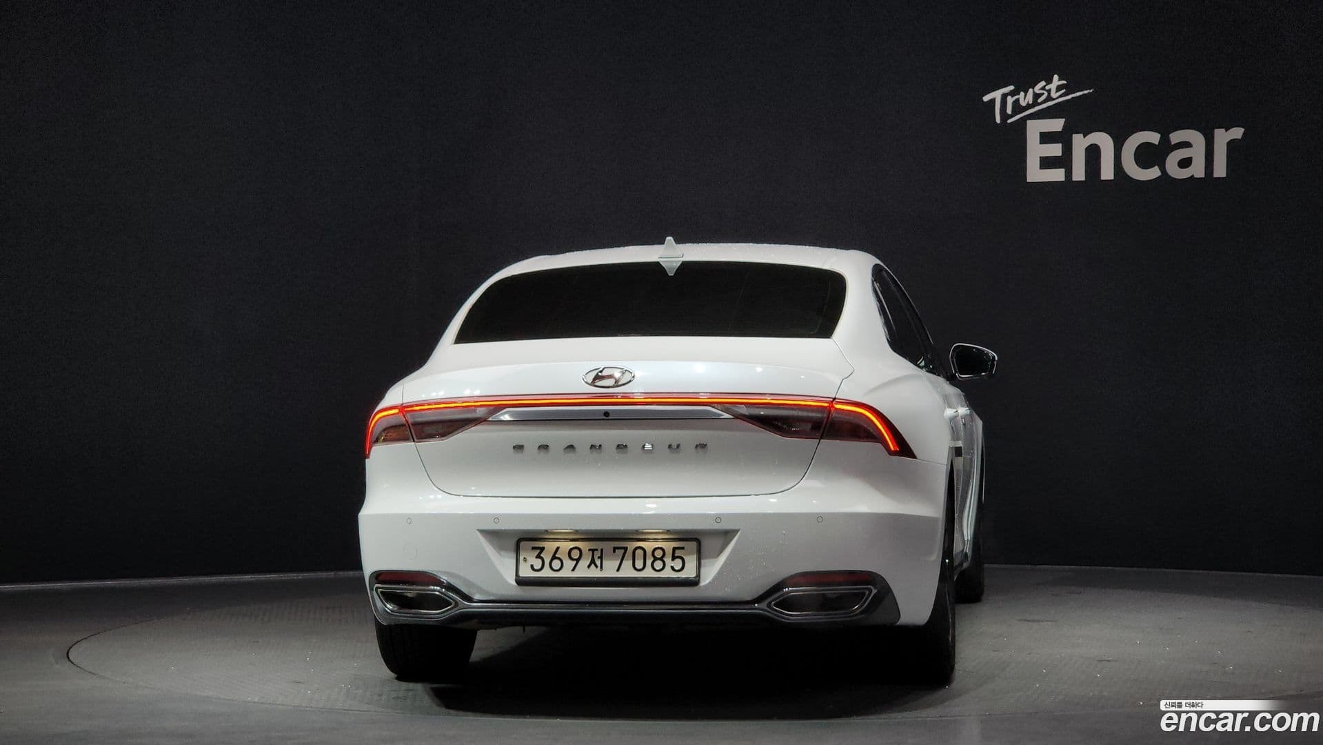 Main__Slider__Photo:Grandeur Hyundai 2022.3-3