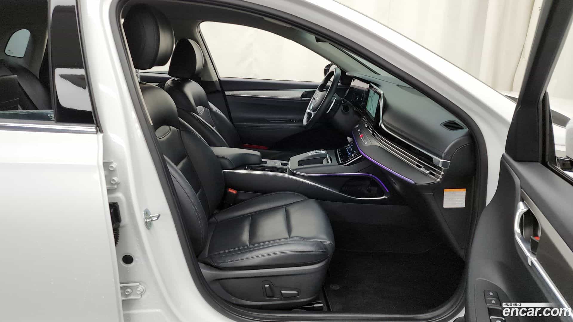 Grandeur Hyundai 2022.3-OPTION-015