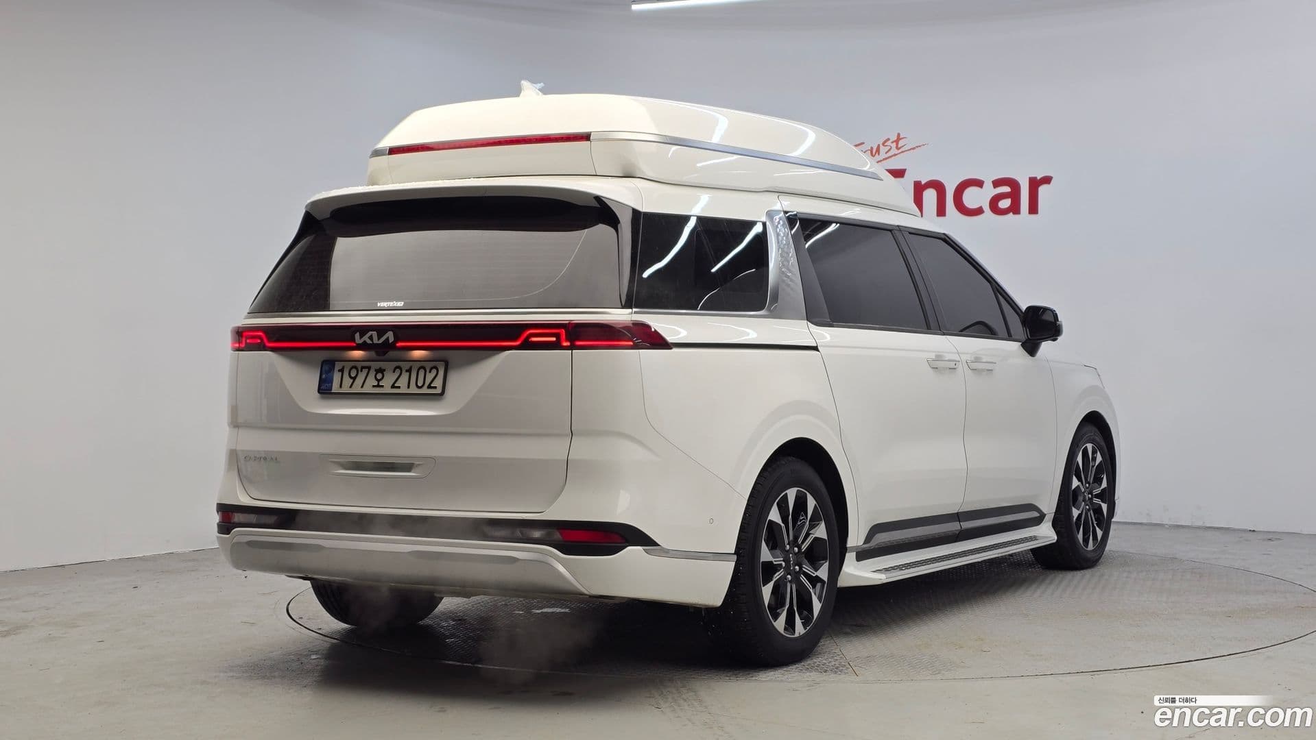 Main__Slider__Photo:Canival Kia 2022.5-1