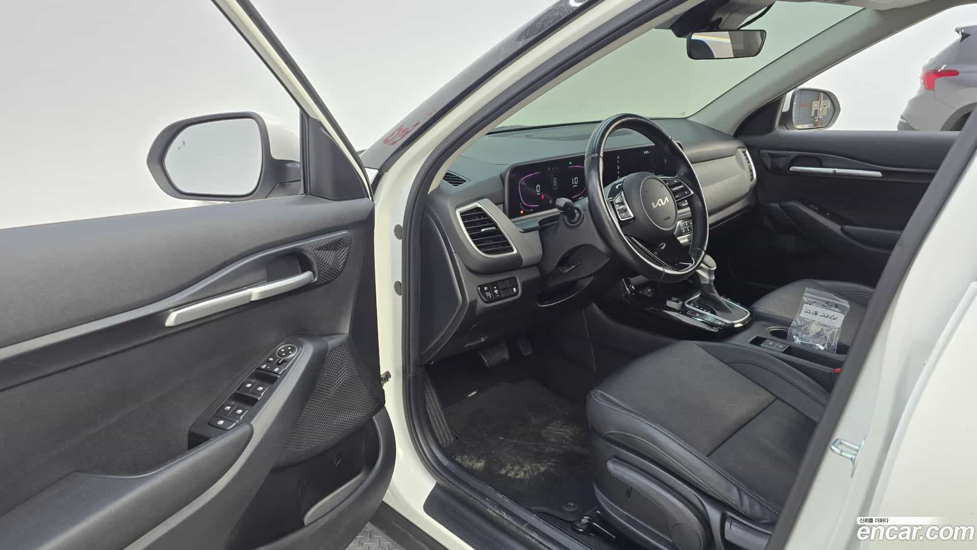 Seltos Kia 2023.6-INNER-010