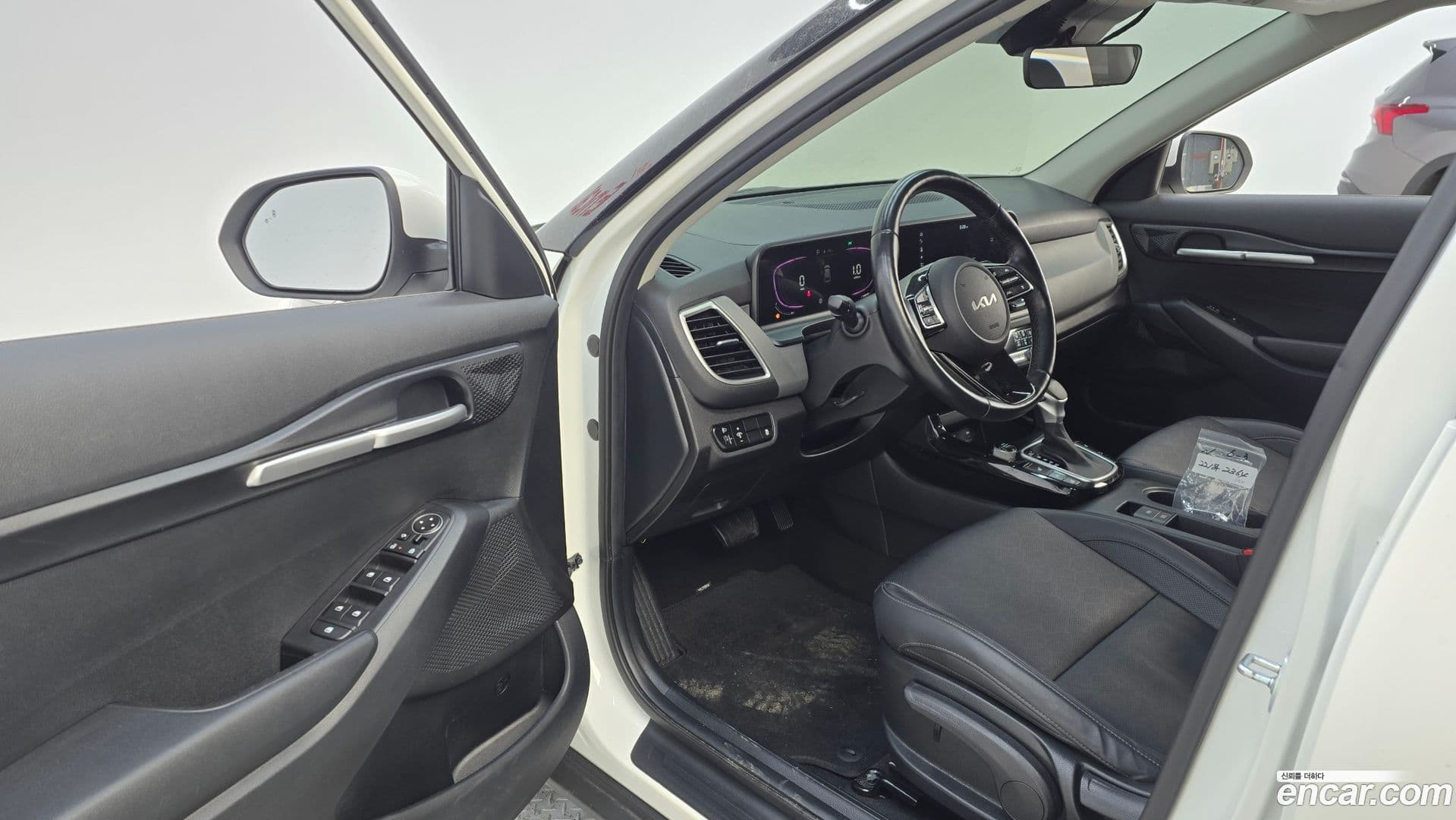 Main__Slider__Photo:Seltos Kia 2023.6-9