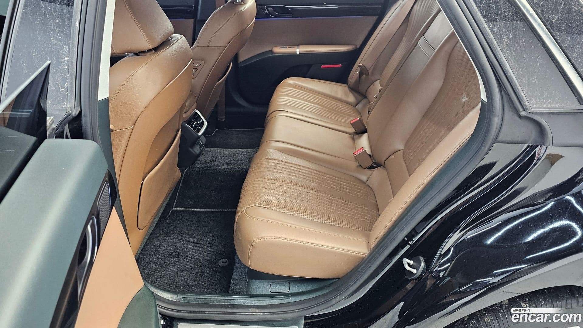 Main__Slider__Photo:Grandeur Hyundai 2022.11-12