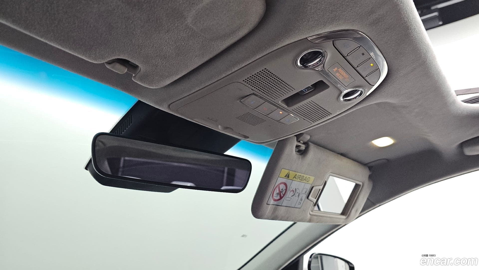 Main__Slider__Photo:Grandeur Hyundai 2020.10-13