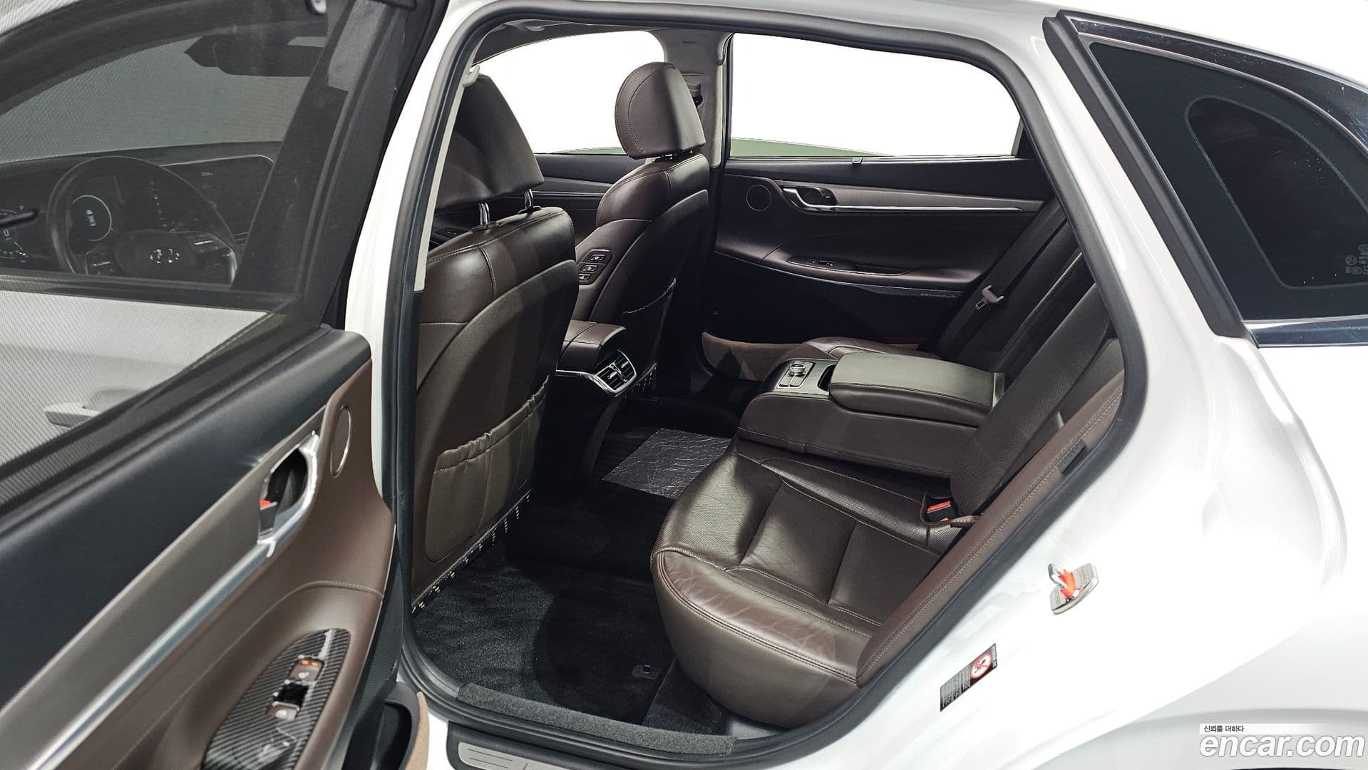 Main__Slider__Photo:Grandeur Hyundai 2020.10-15