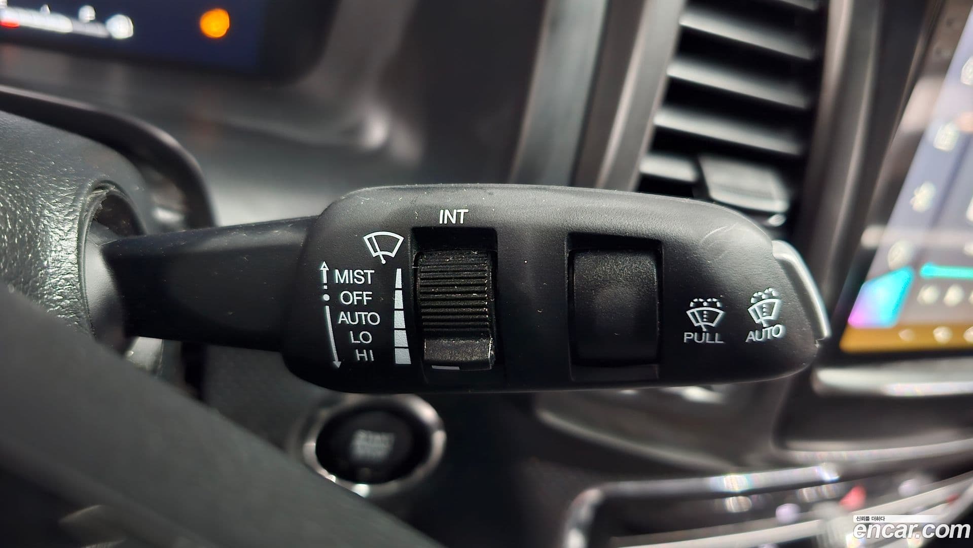 Main__Slider__Photo:Rexton KG_Mobility_Ssangyong 2023.2-16