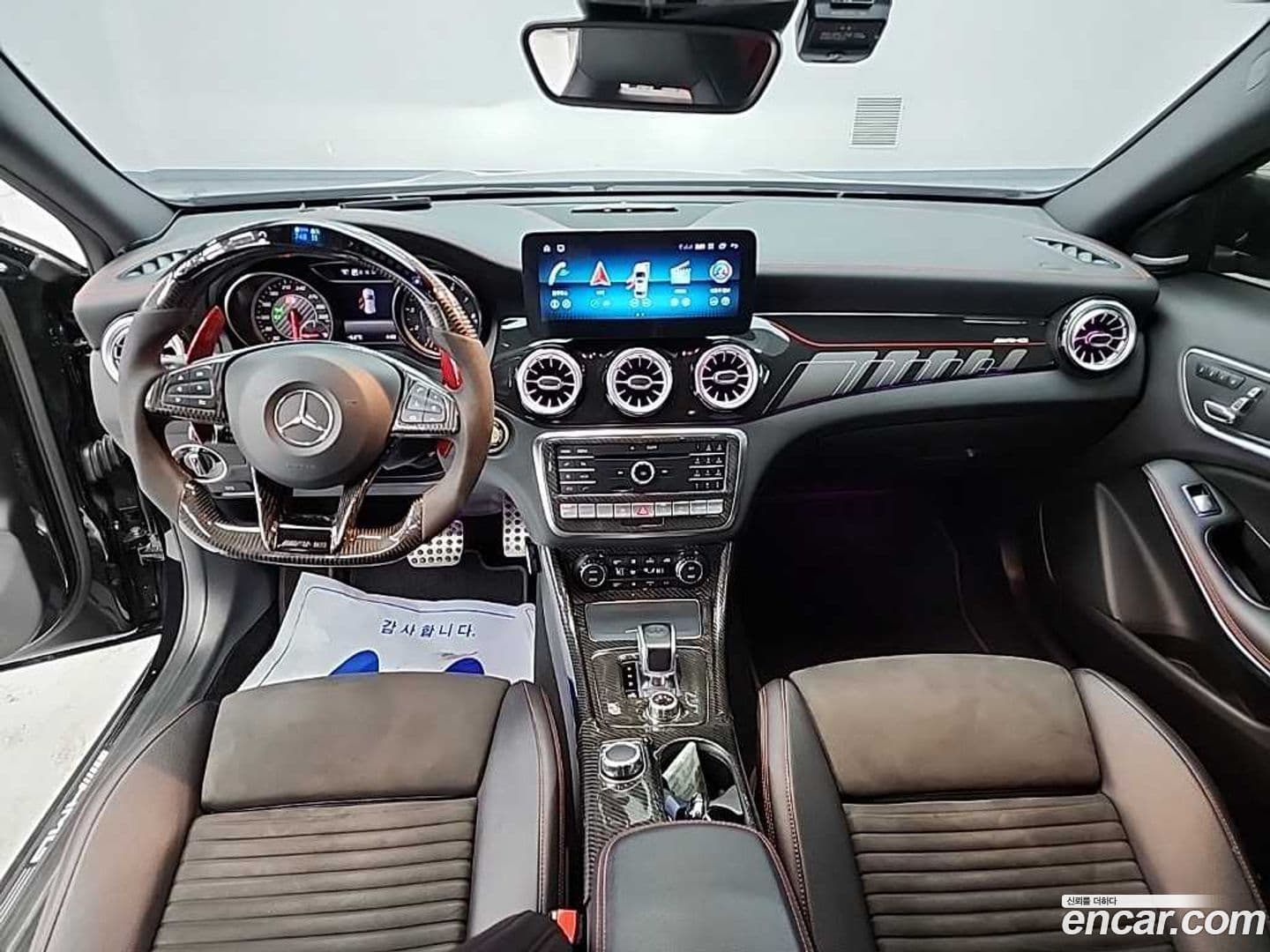 Main__Slider__Photo:GLA-Class Mercedes-Benz 2018.2-0