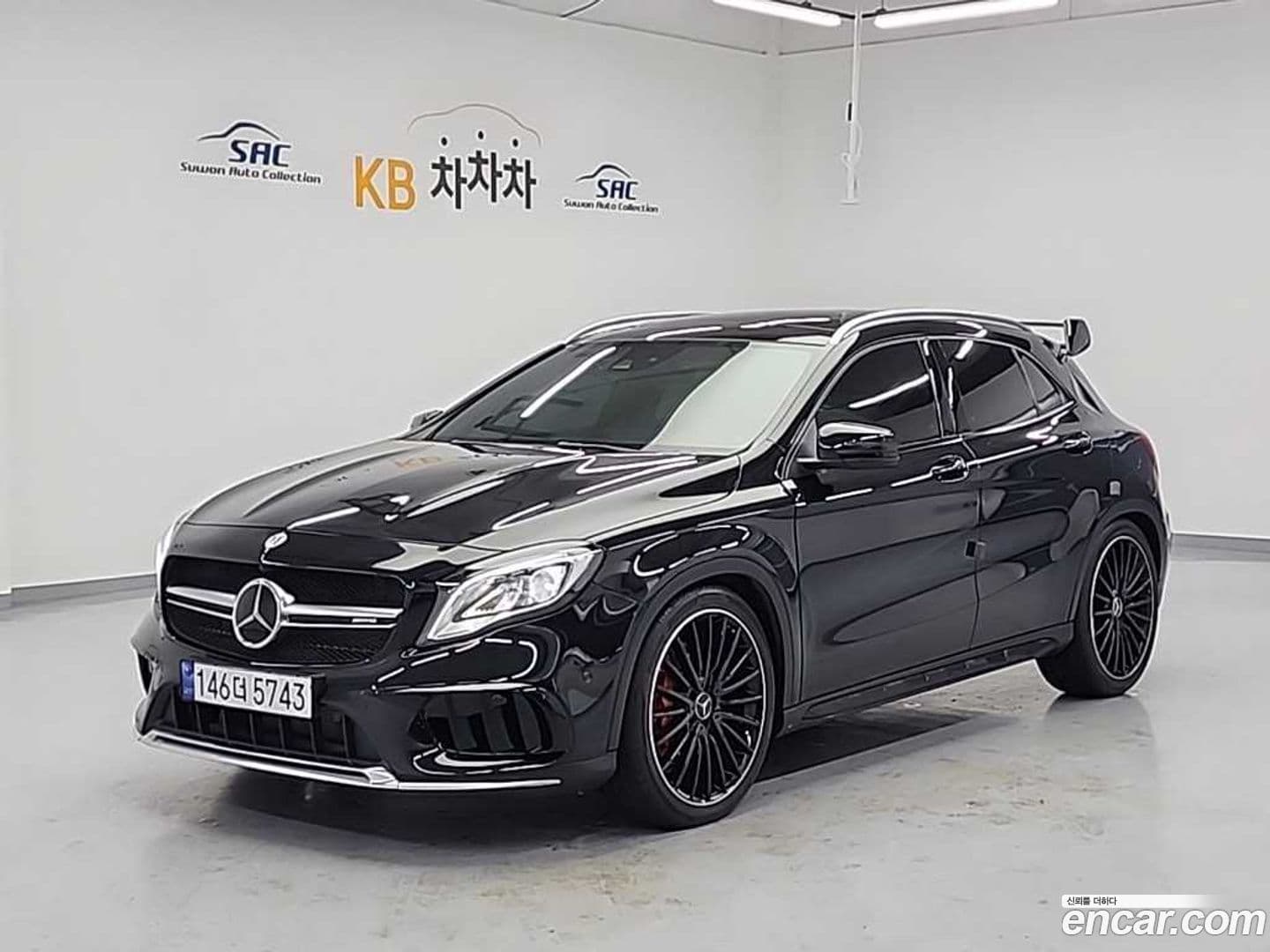 Main__Slider__Photo:GLA-Class Mercedes-Benz 2018.2-1