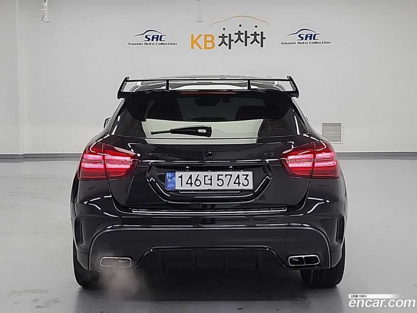 GLA-Class Mercedes-Benz 2018.2-OUTER-004