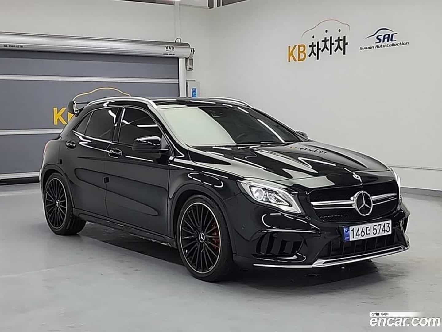 GLA-Class Mercedes-Benz 2018.2-OUTER-005