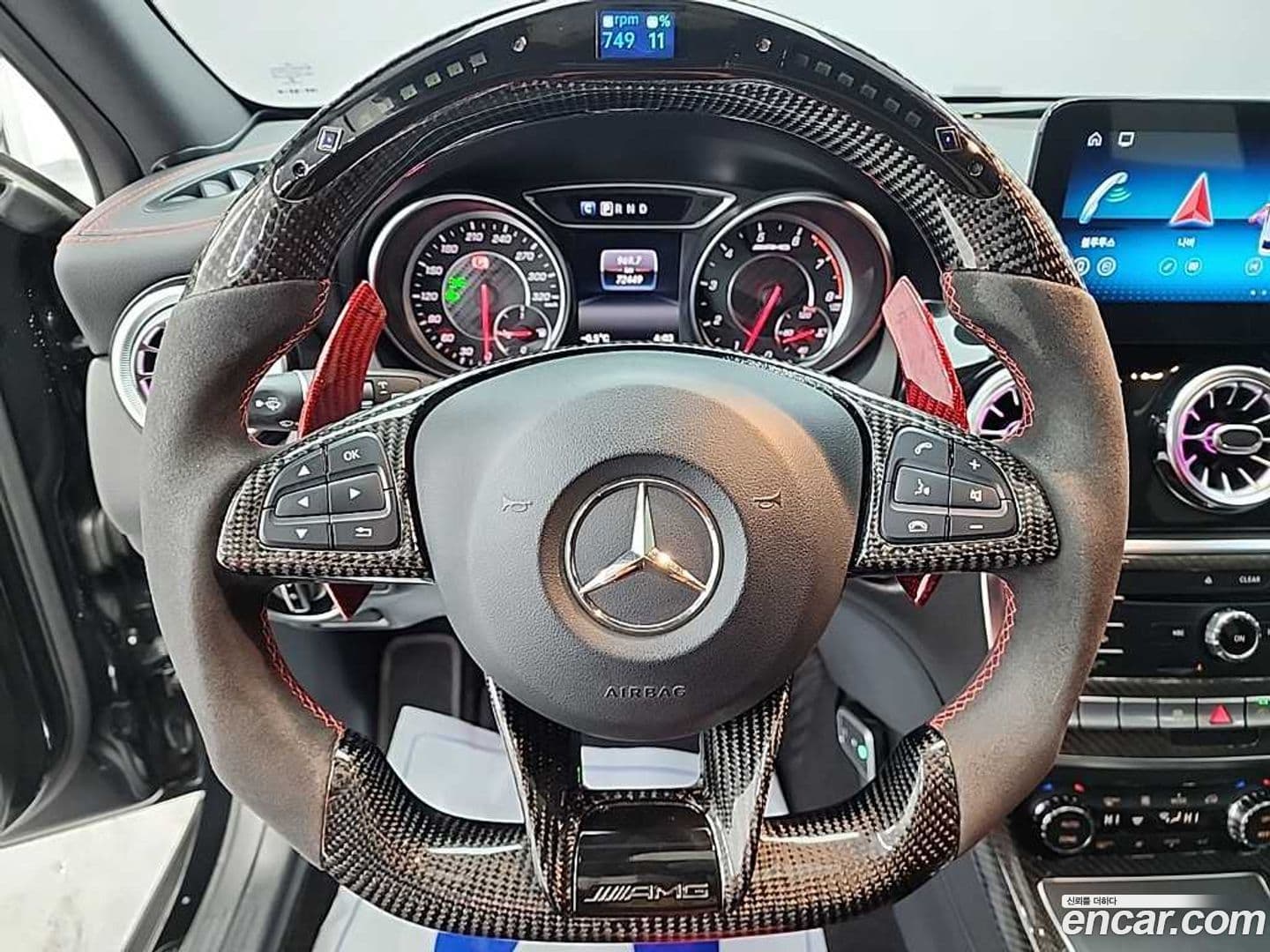 Main__Slider__Photo:GLA-Class Mercedes-Benz 2018.2-8