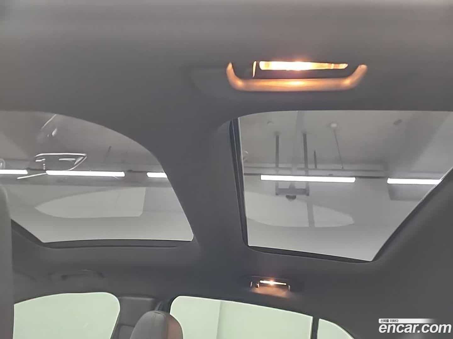 GLA-Class Mercedes-Benz 2018.2-OPTION-017