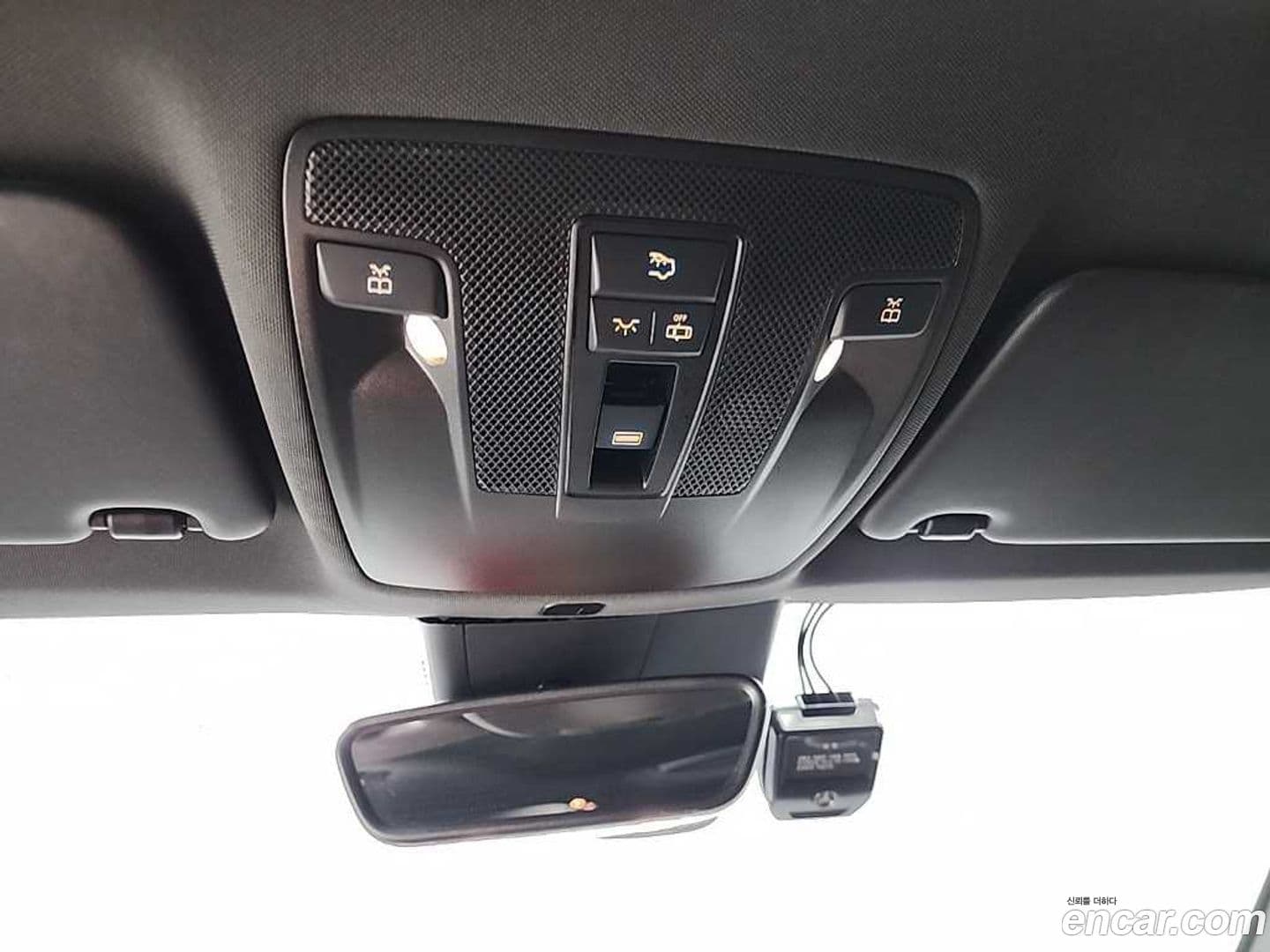 Main__Slider__Photo:GLA-Class Mercedes-Benz 2018.2-16