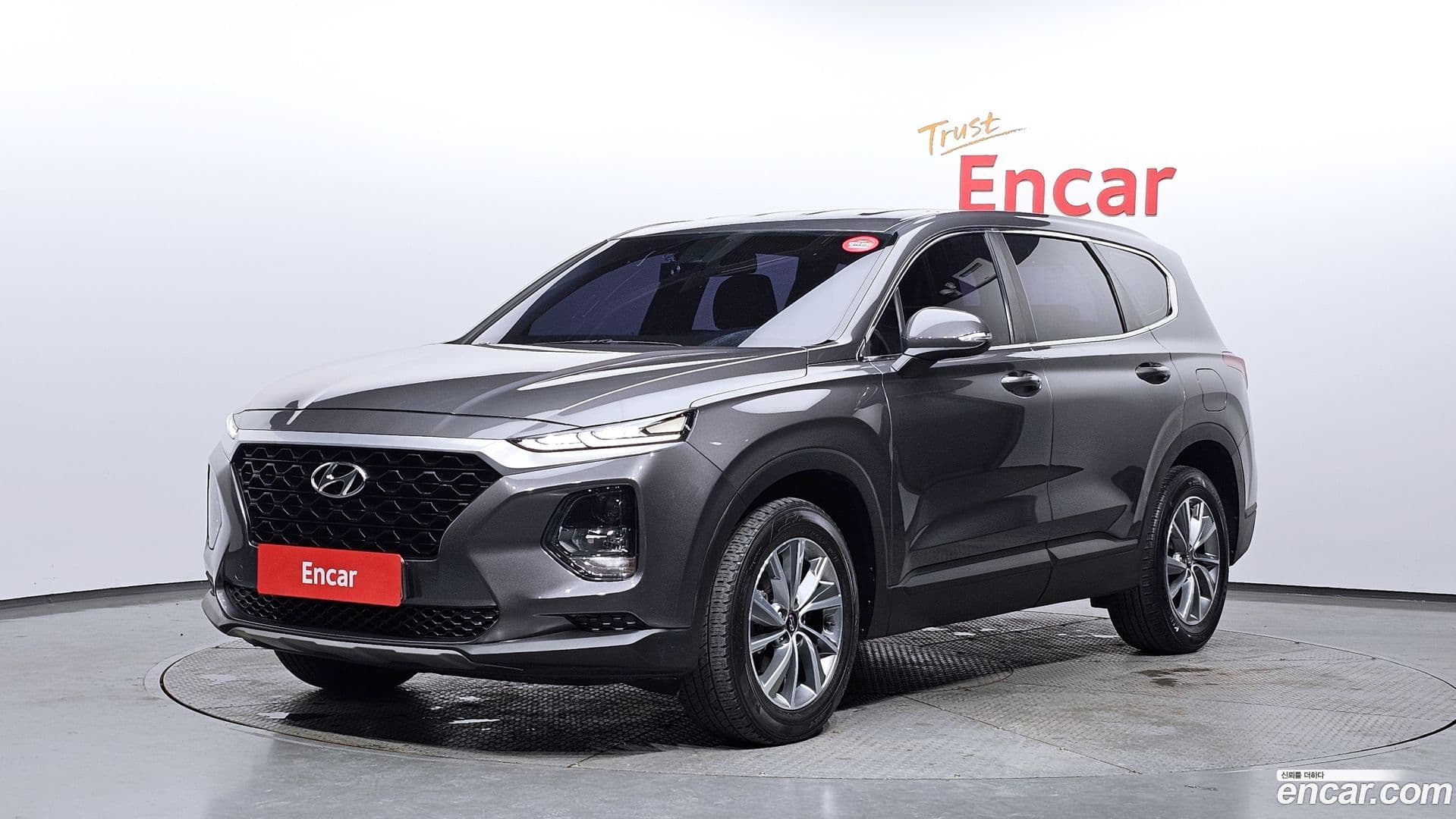 Main__Slider__Photo:Santafe Hyundai 2019.0-0