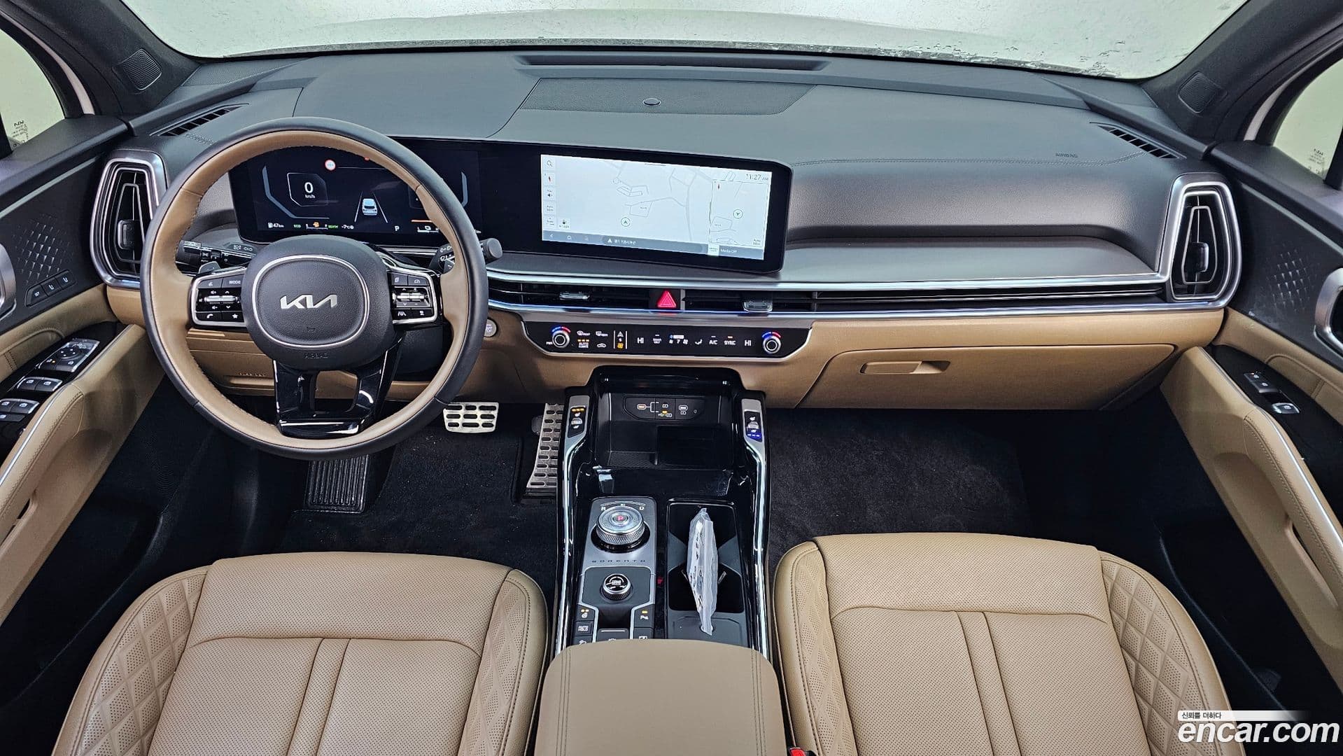 Main__Slider__Photo:Sorento Kia 2024.10-6