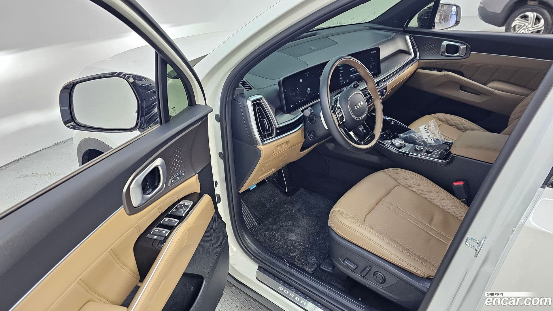 Main__Slider__Photo:Sorento Kia 2024.10-10