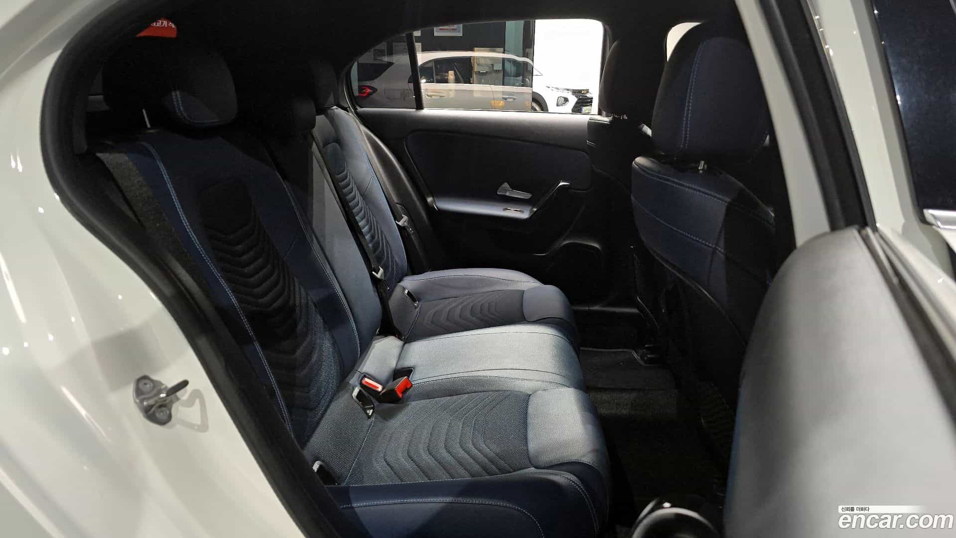 A-Class Mercedes-Benz 2019.8-OPTION-016