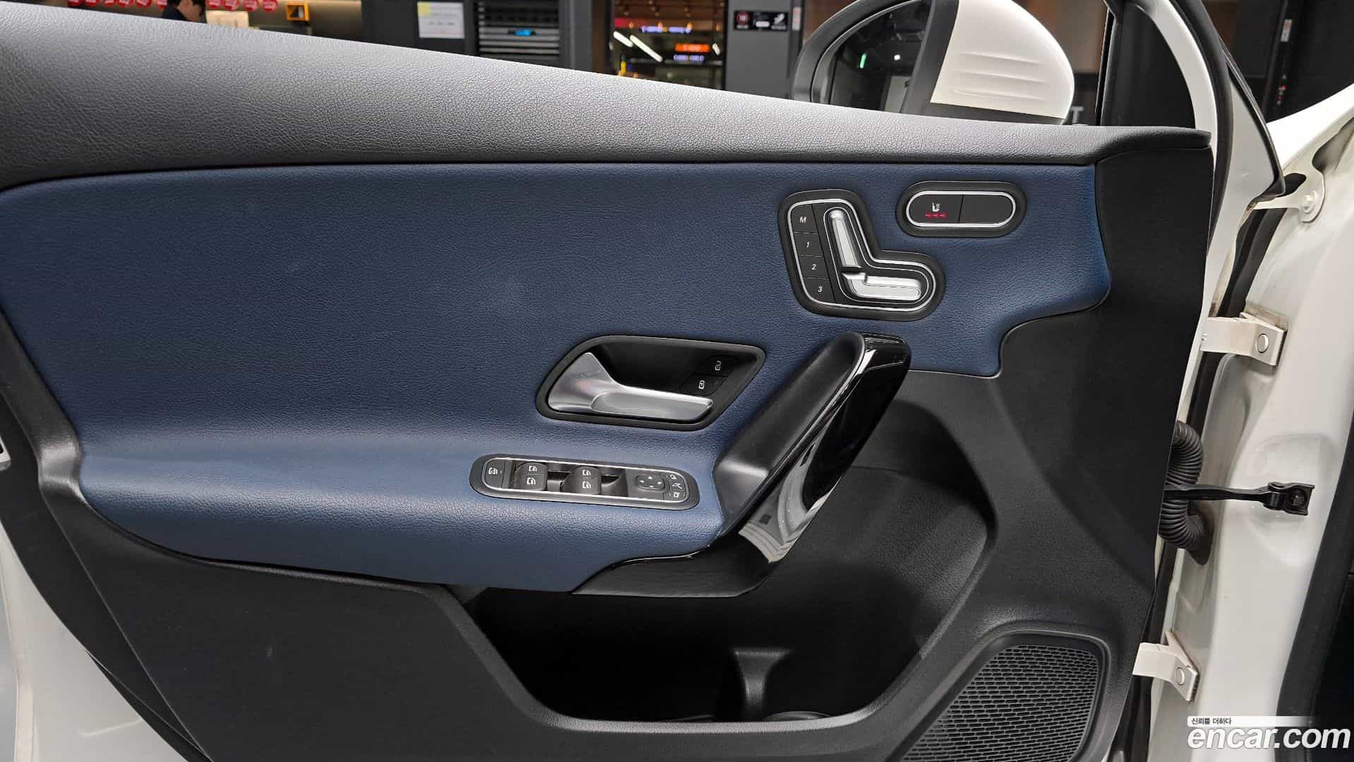 A-Class Mercedes-Benz 2019.8-OPTION-022