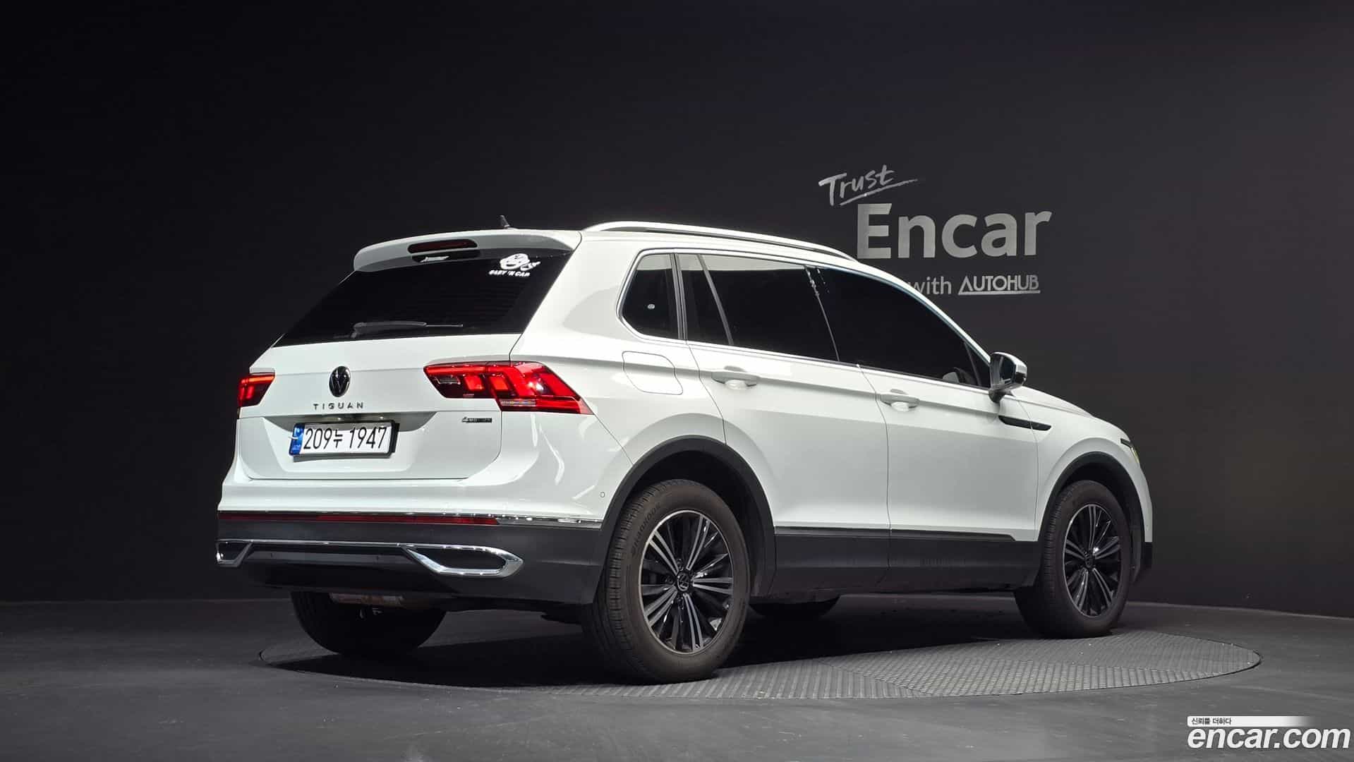 Tiguan Volkswagen 2022.5-OUTER-002